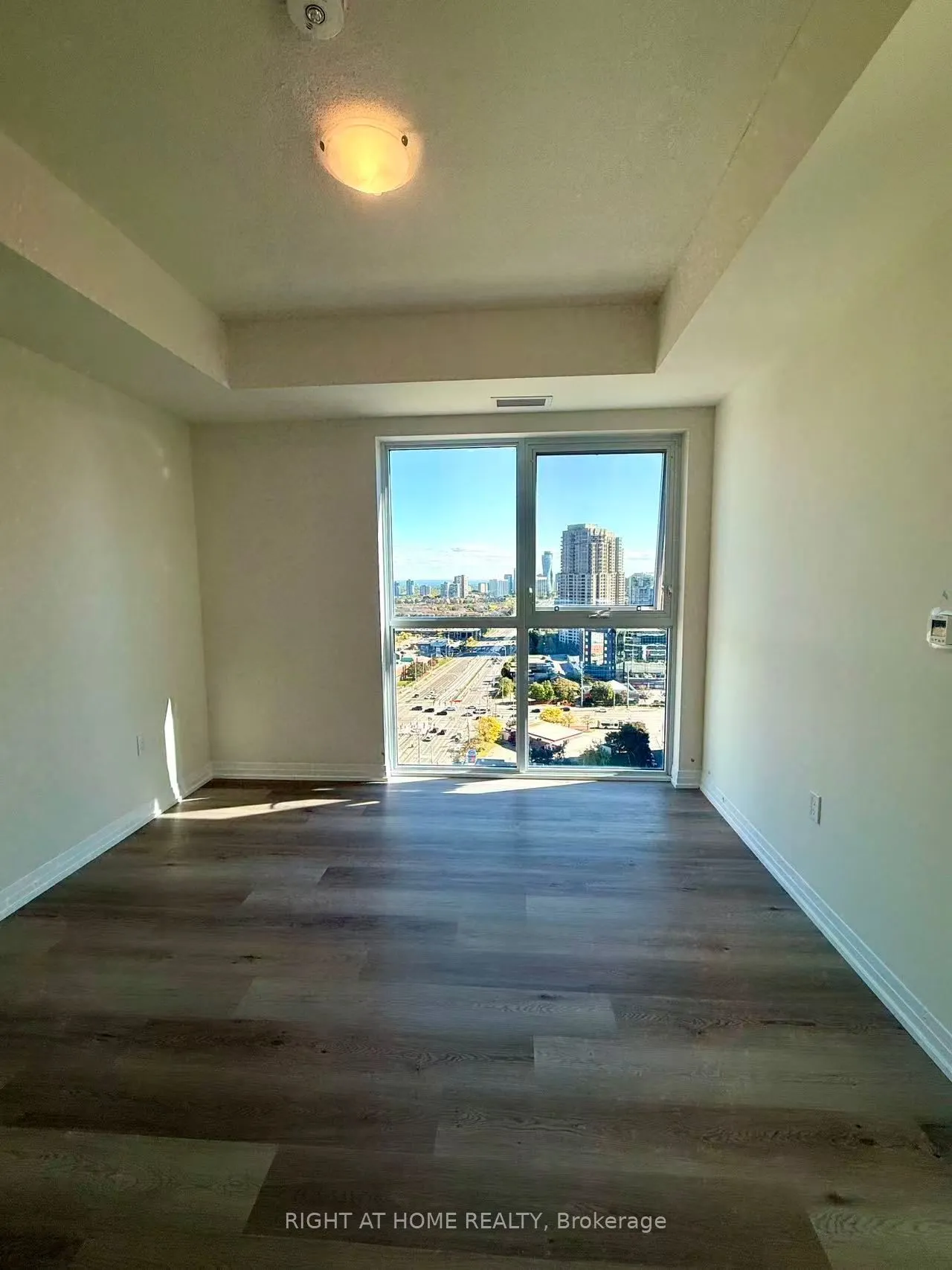15 Watergarden Drive, #1804