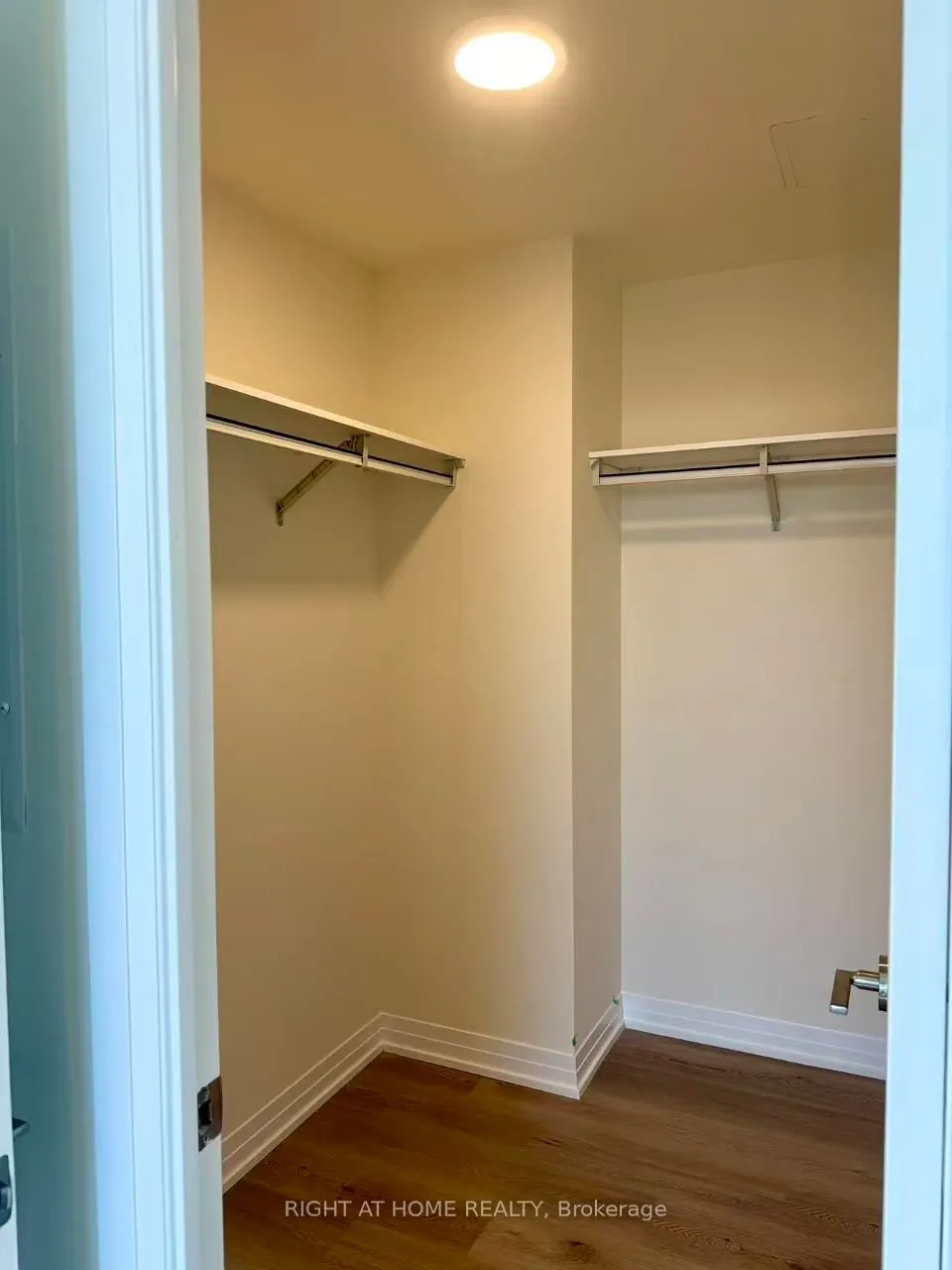 15 Watergarden Drive, #1804
