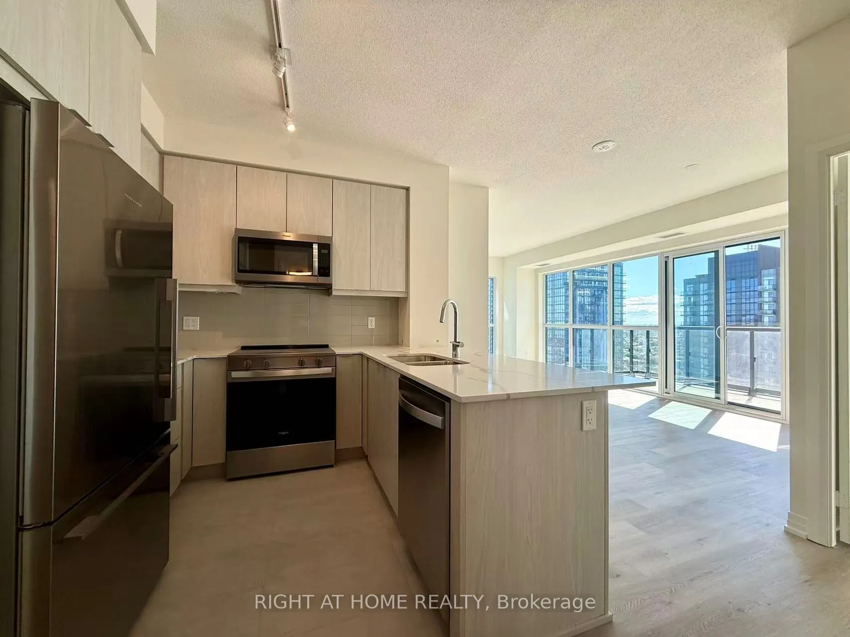 15 Watergarden Drive, #1804