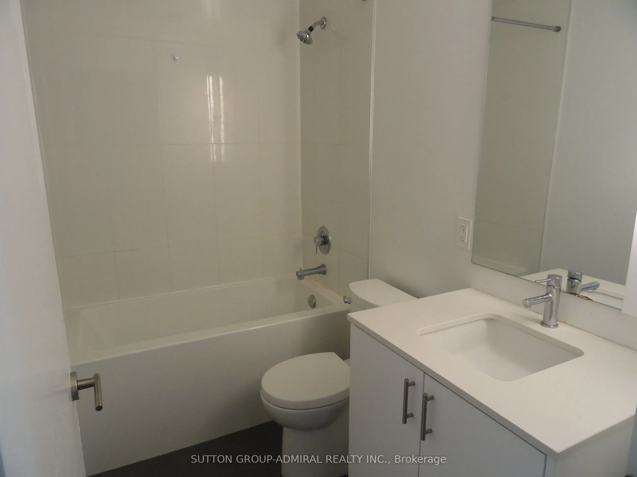180 Veterans Drive, #509