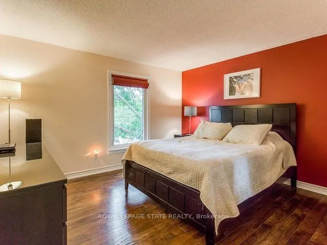 1004 Elizabeth Place, #Main & Upper