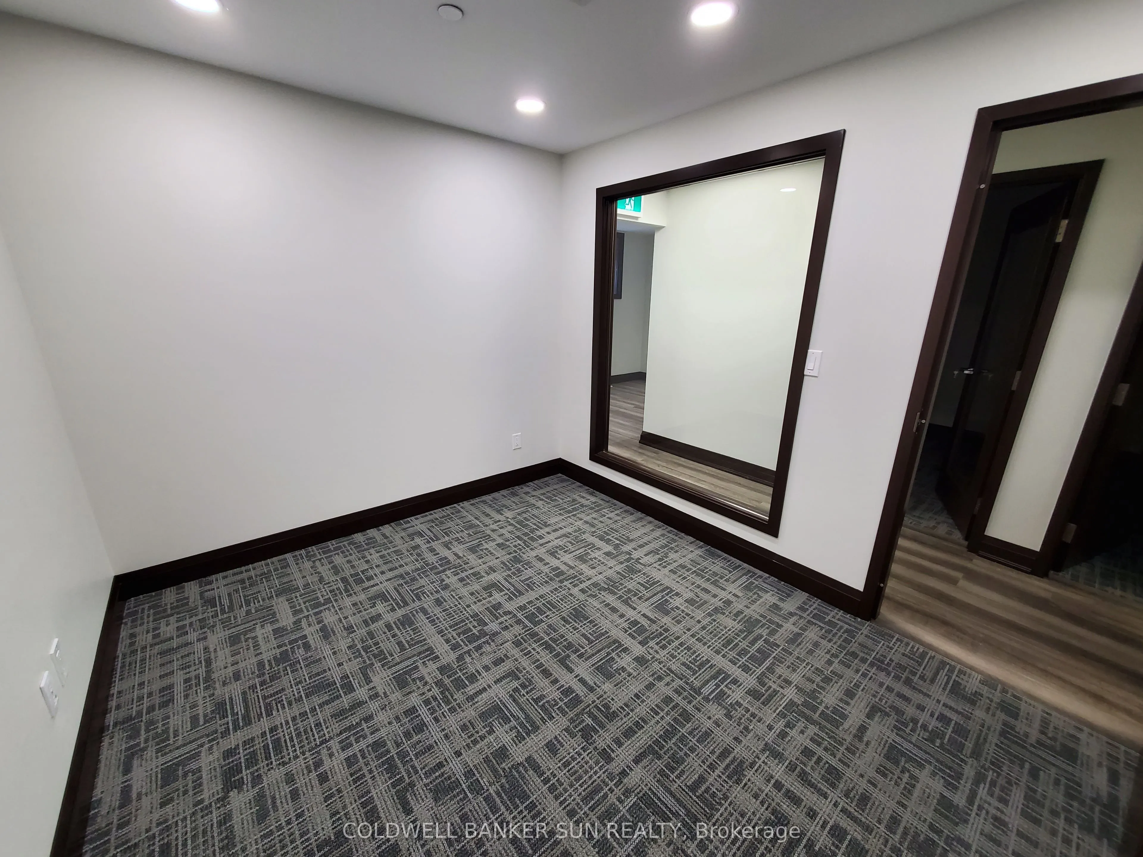1200 Derry Road E, #7