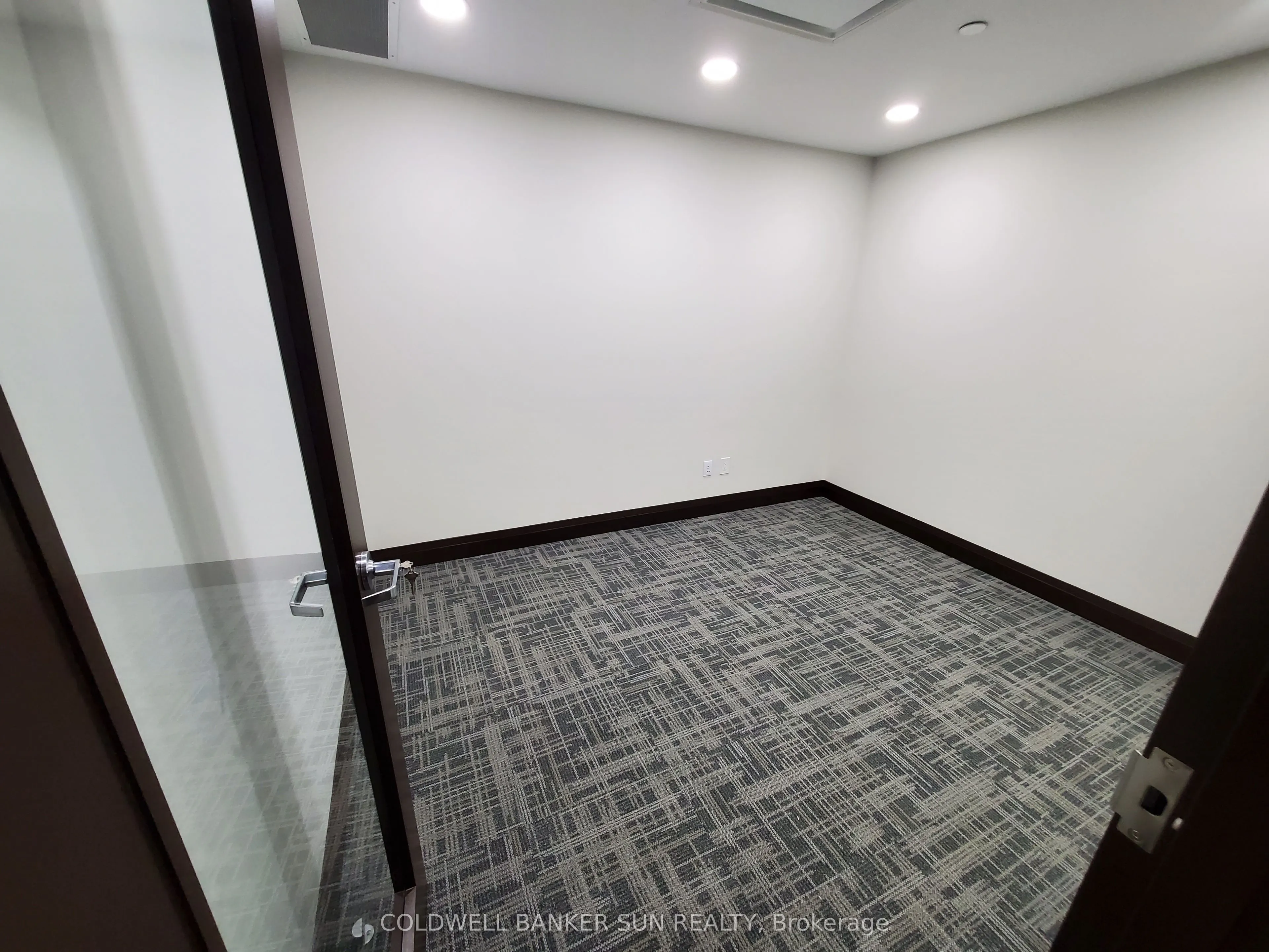 1200 Derry Road E, #7