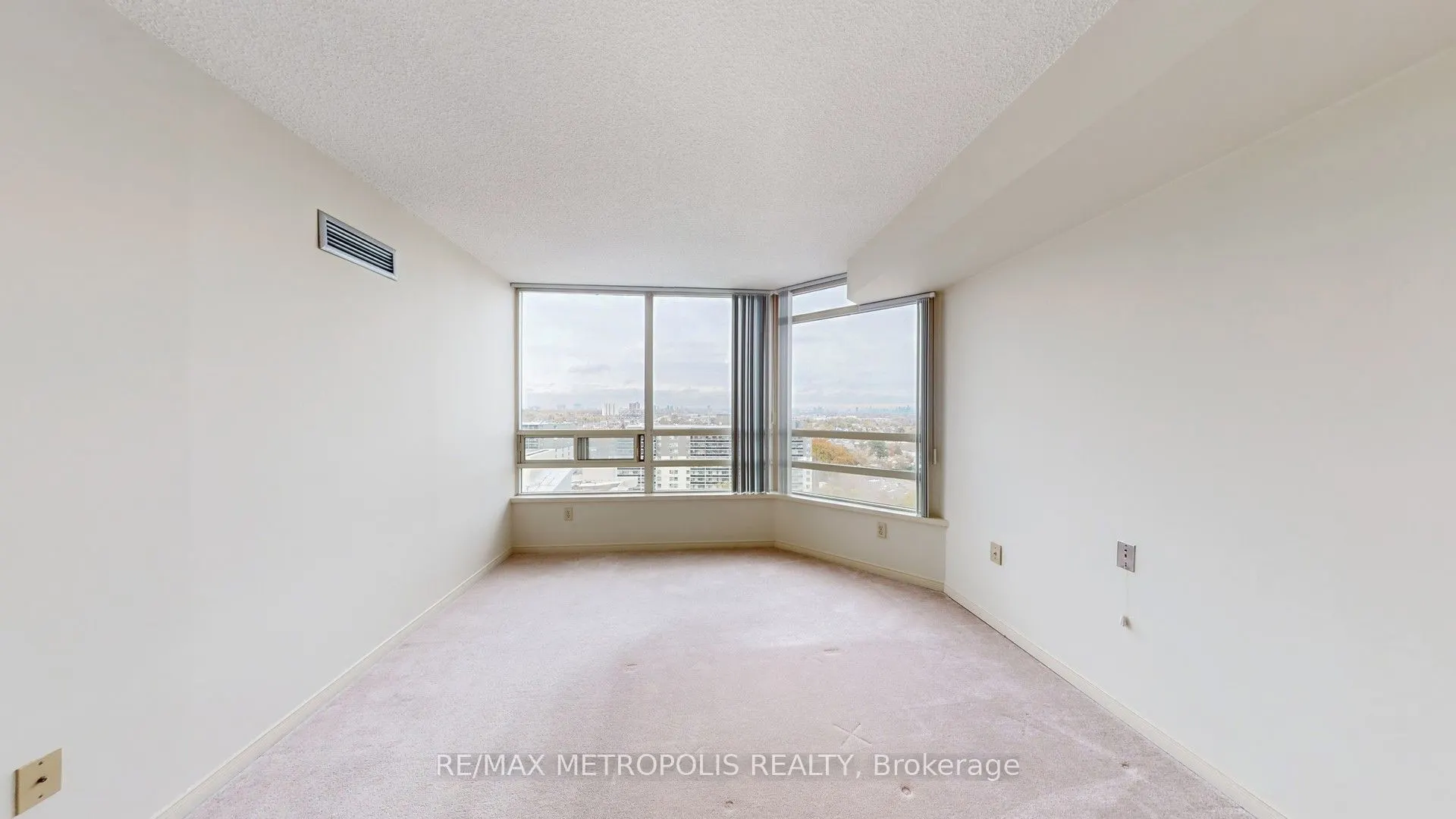 75 King Street E #1709