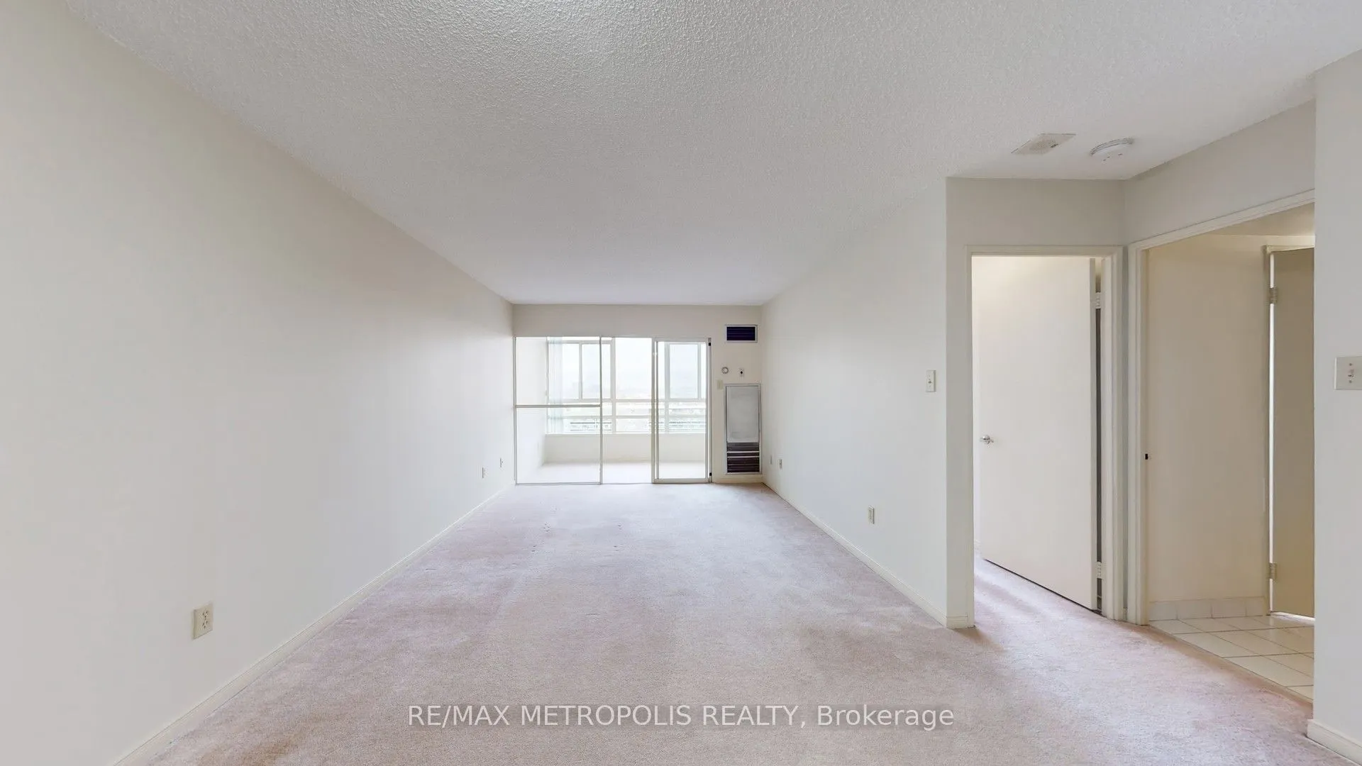 75 King Street E #1709