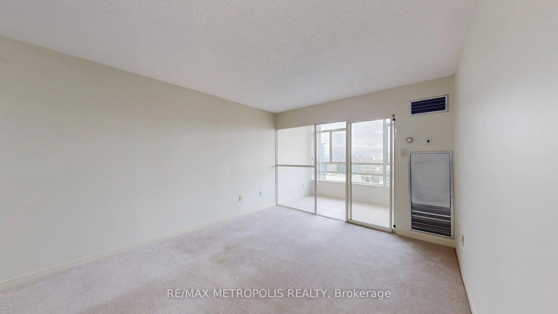 75 King Street E #1709