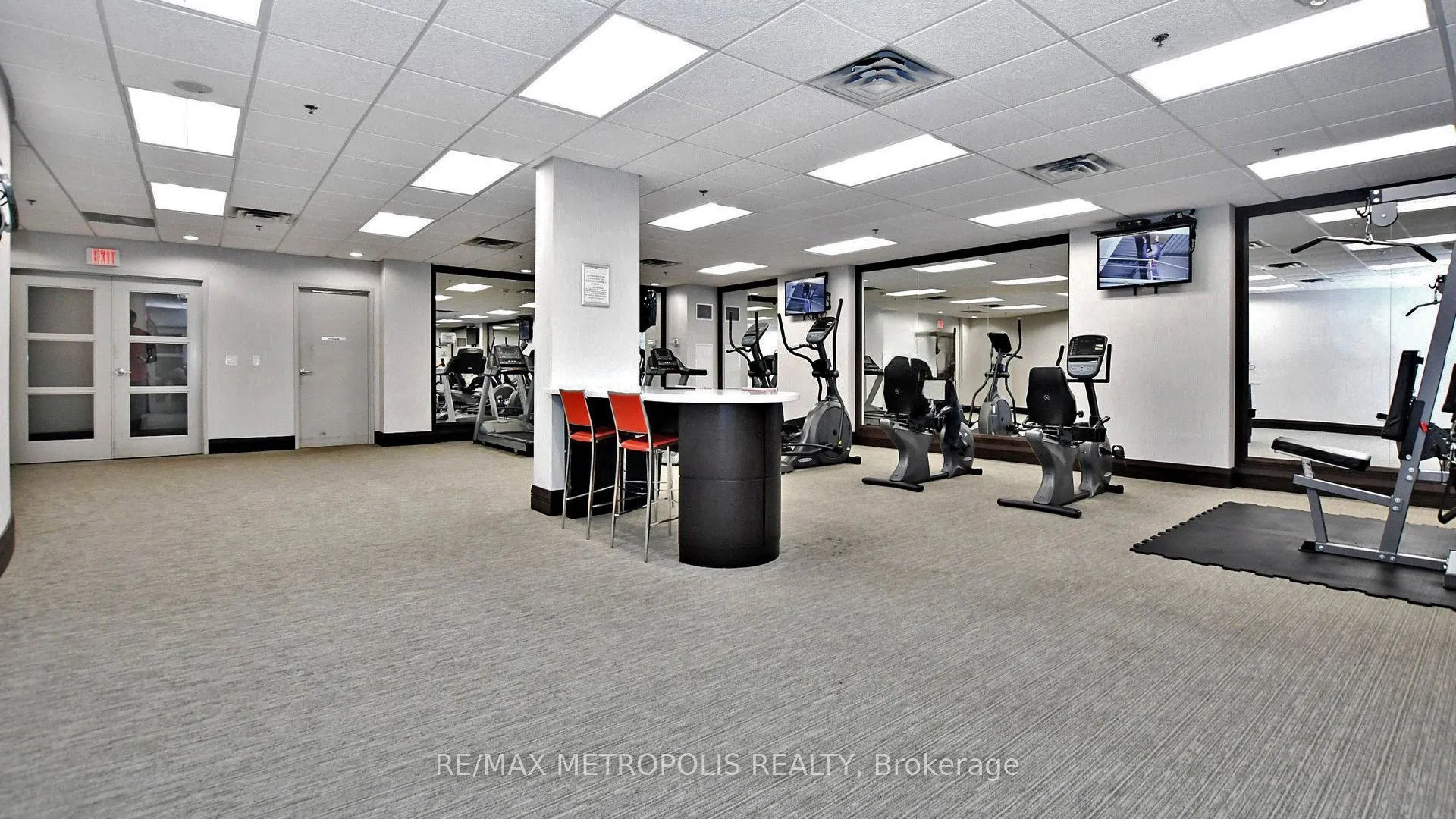 75 King Street E, #1709