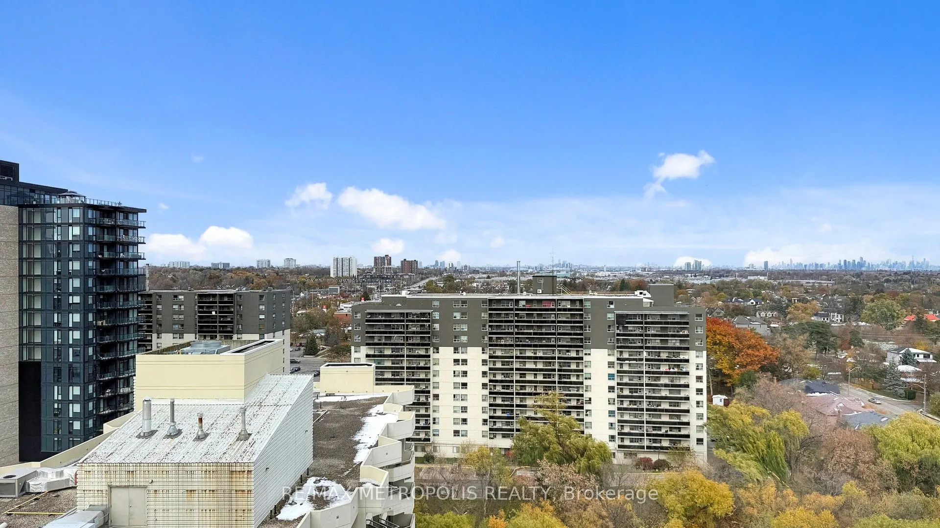 75 King Street E #1709