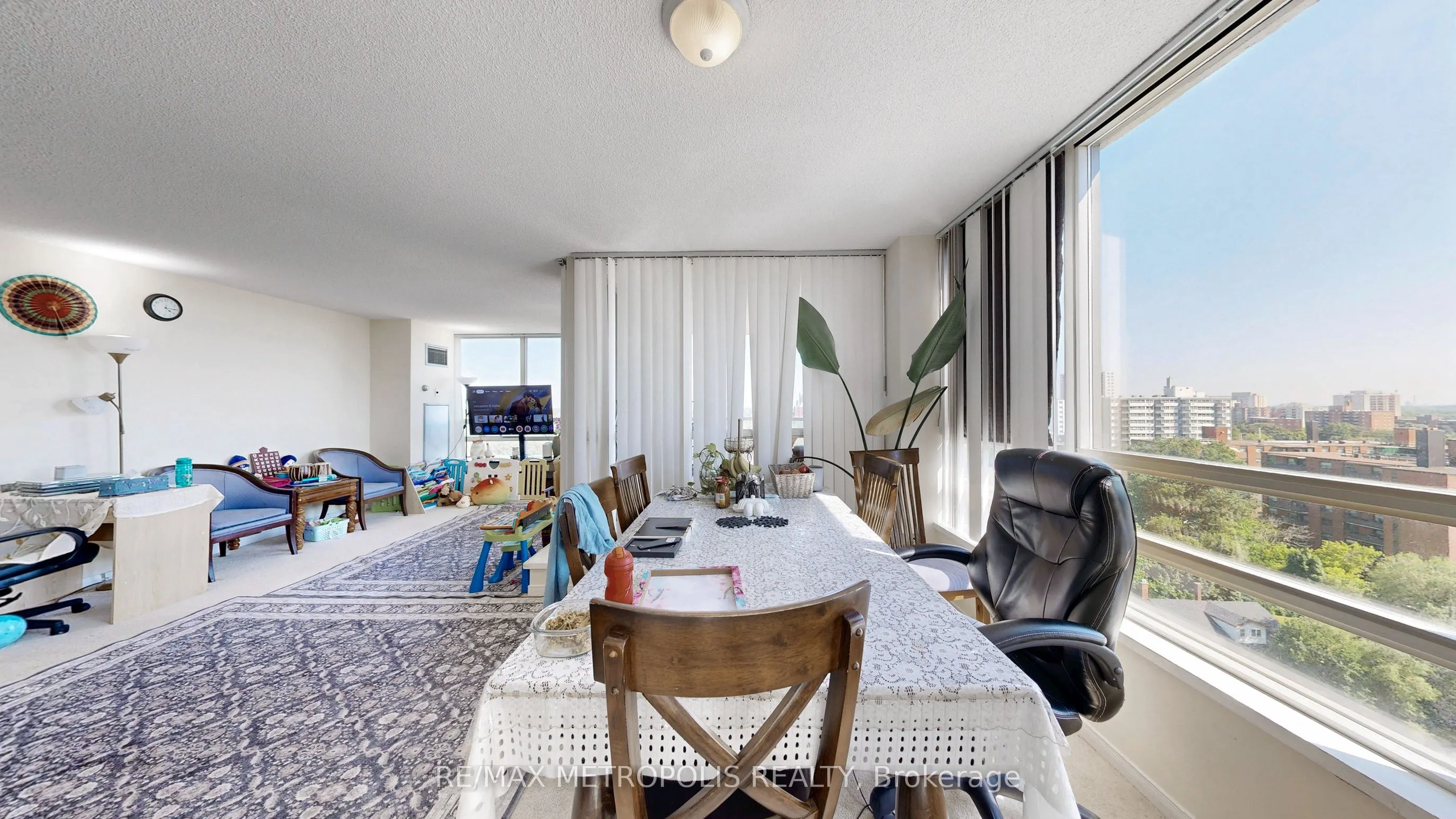 75 King Street E, #1202