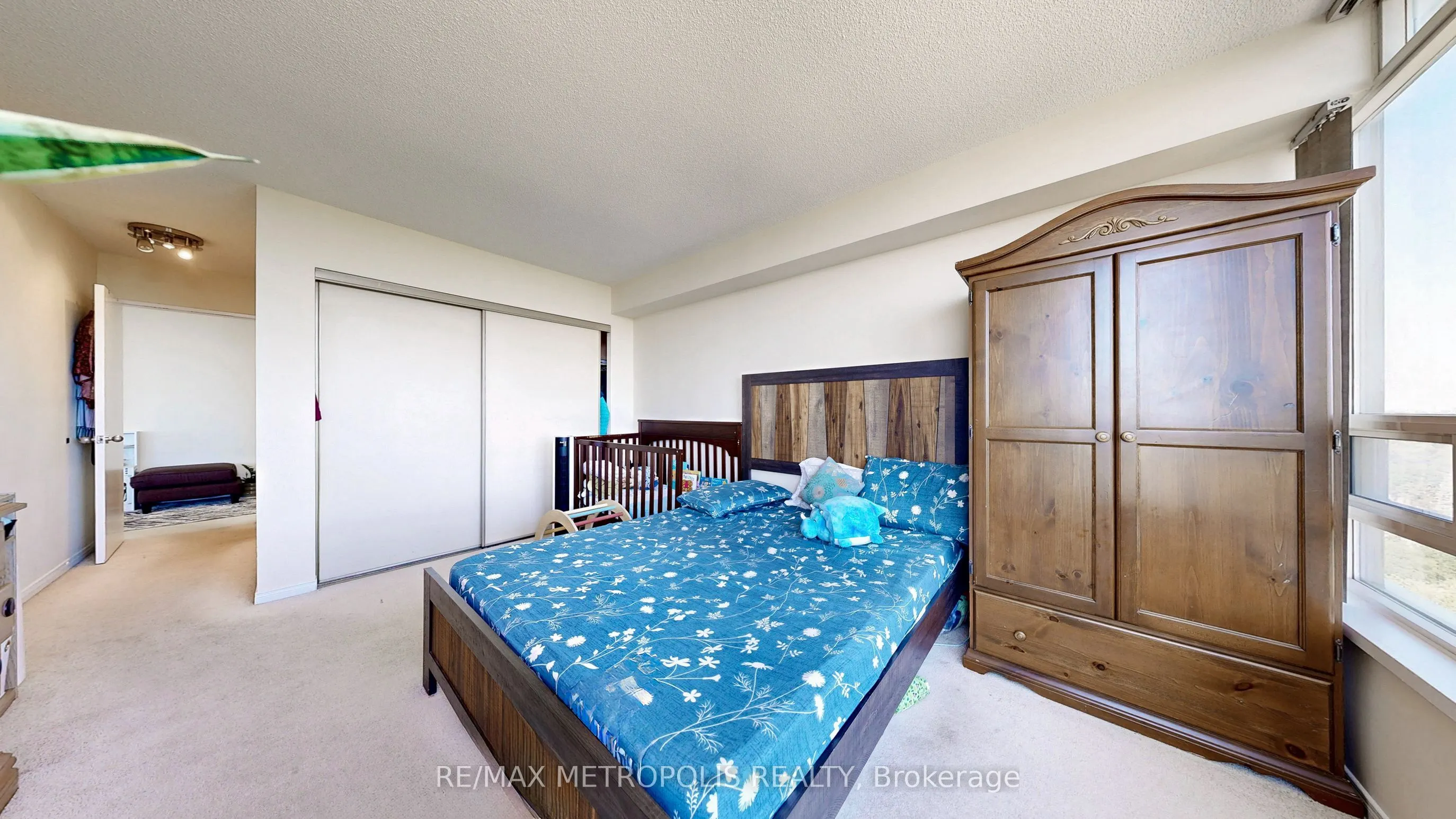 75 King Street E, #1202
