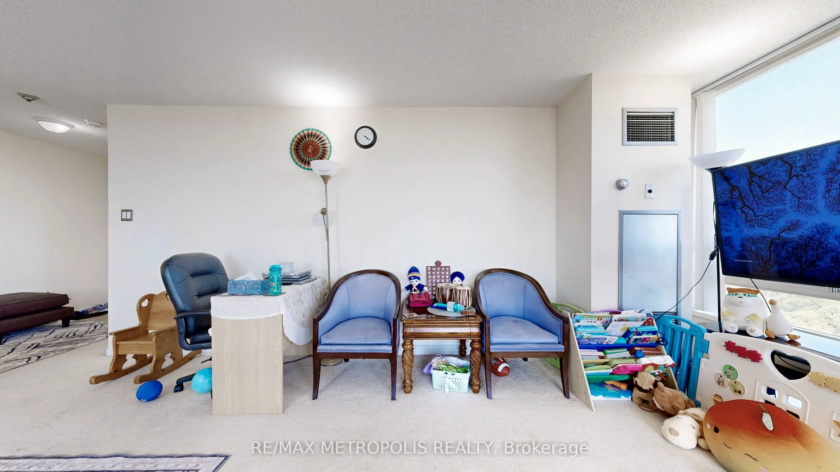 75 King Street E, #1202
