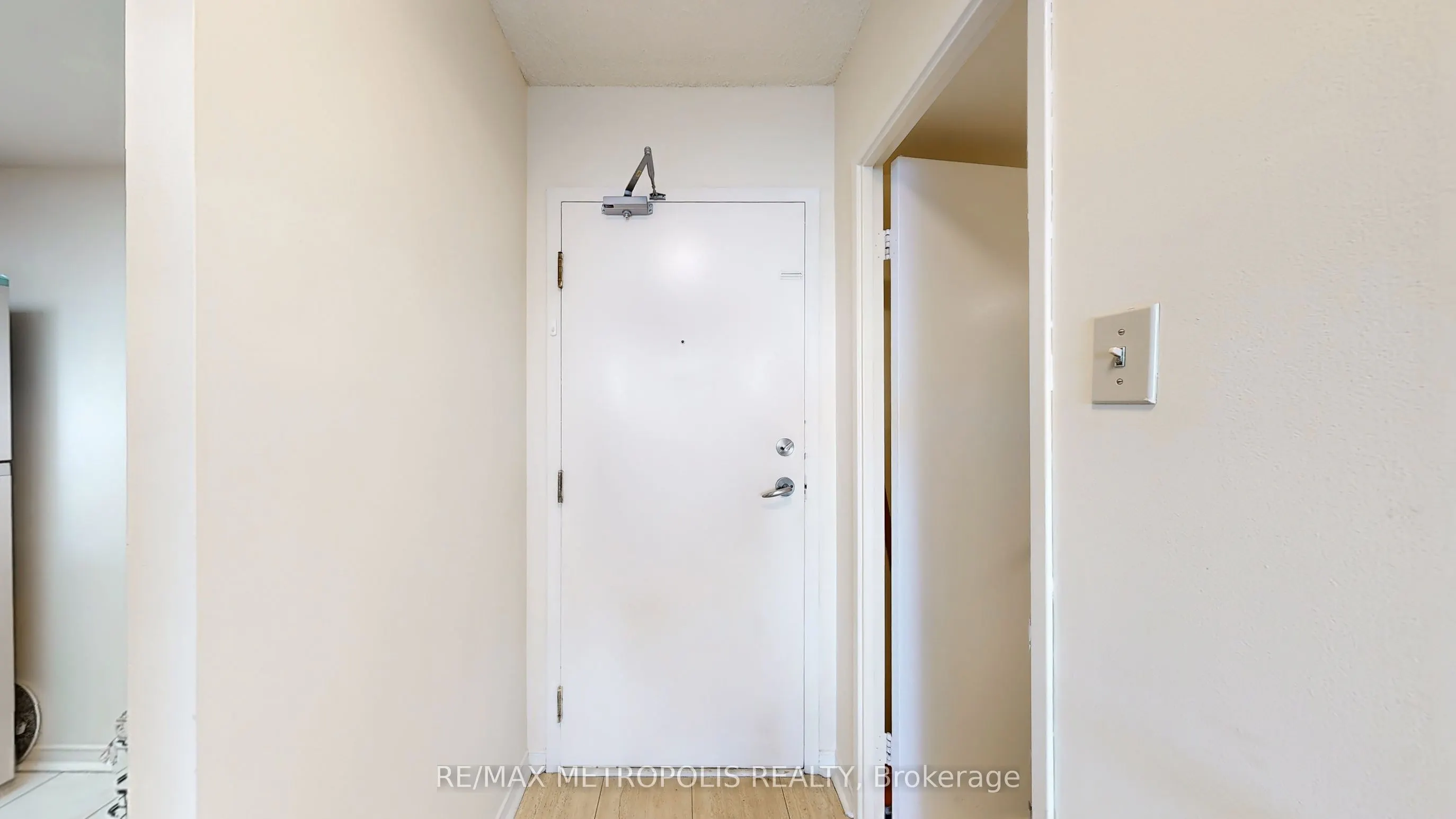 75 King Street E, #1703