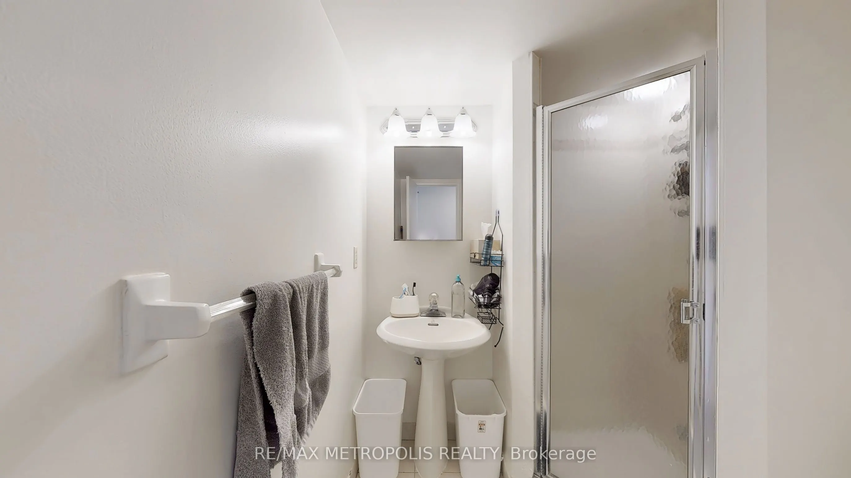 75 King Street E, #1703