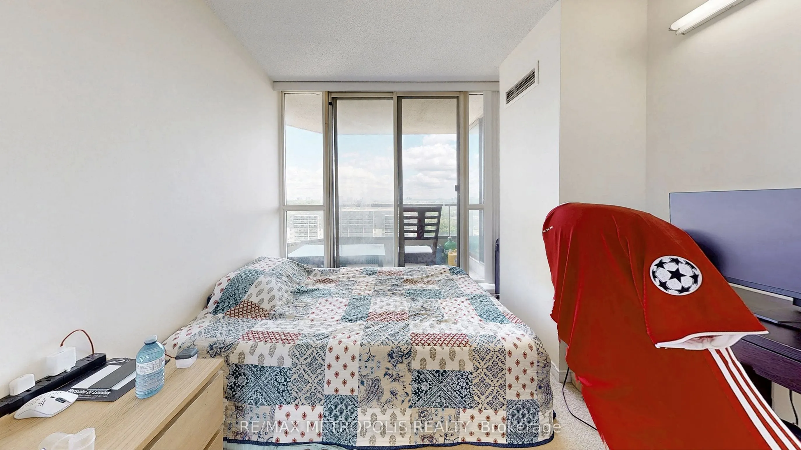 75 King Street E, #1703