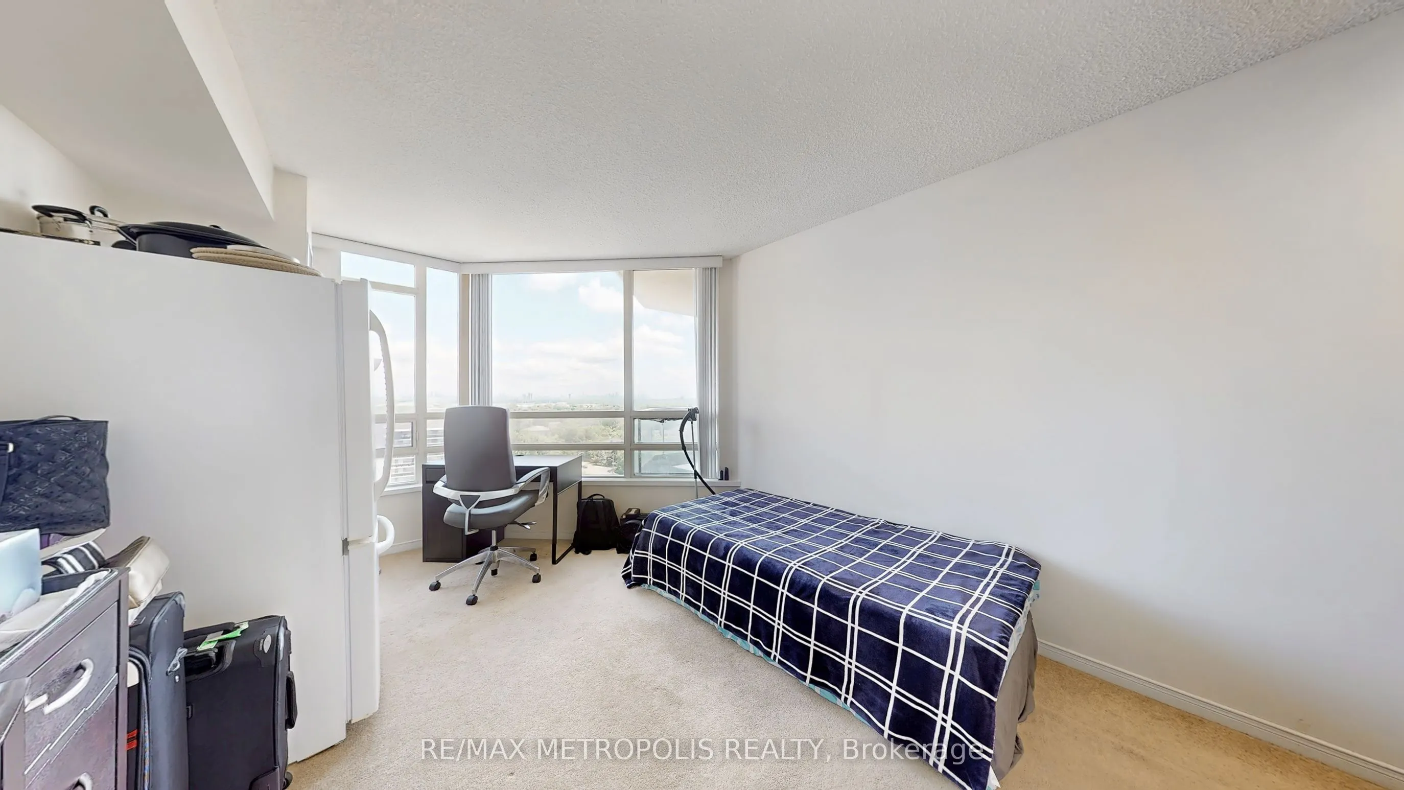 75 King Street E, #1703