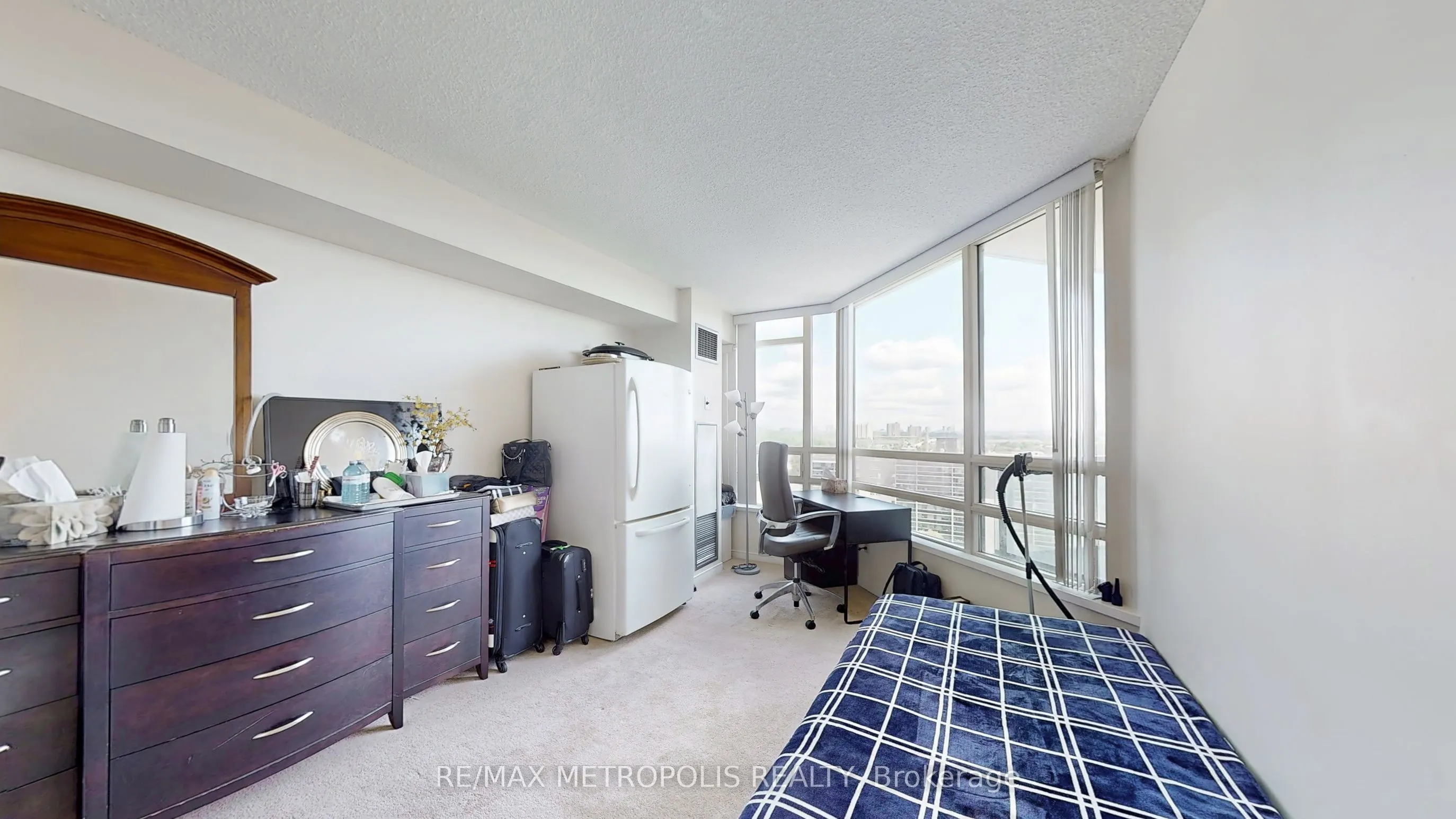 75 King Street E, #1703