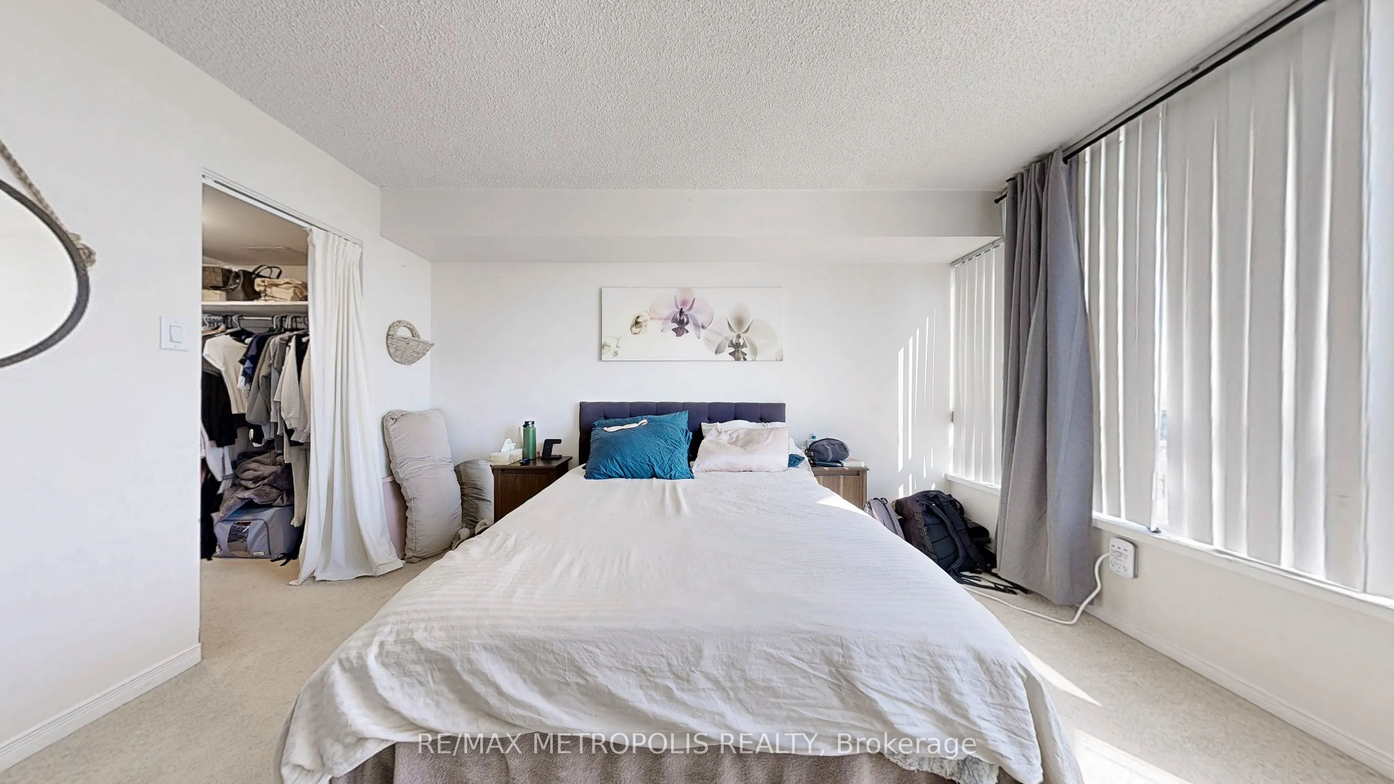 75 King Street E, #1512