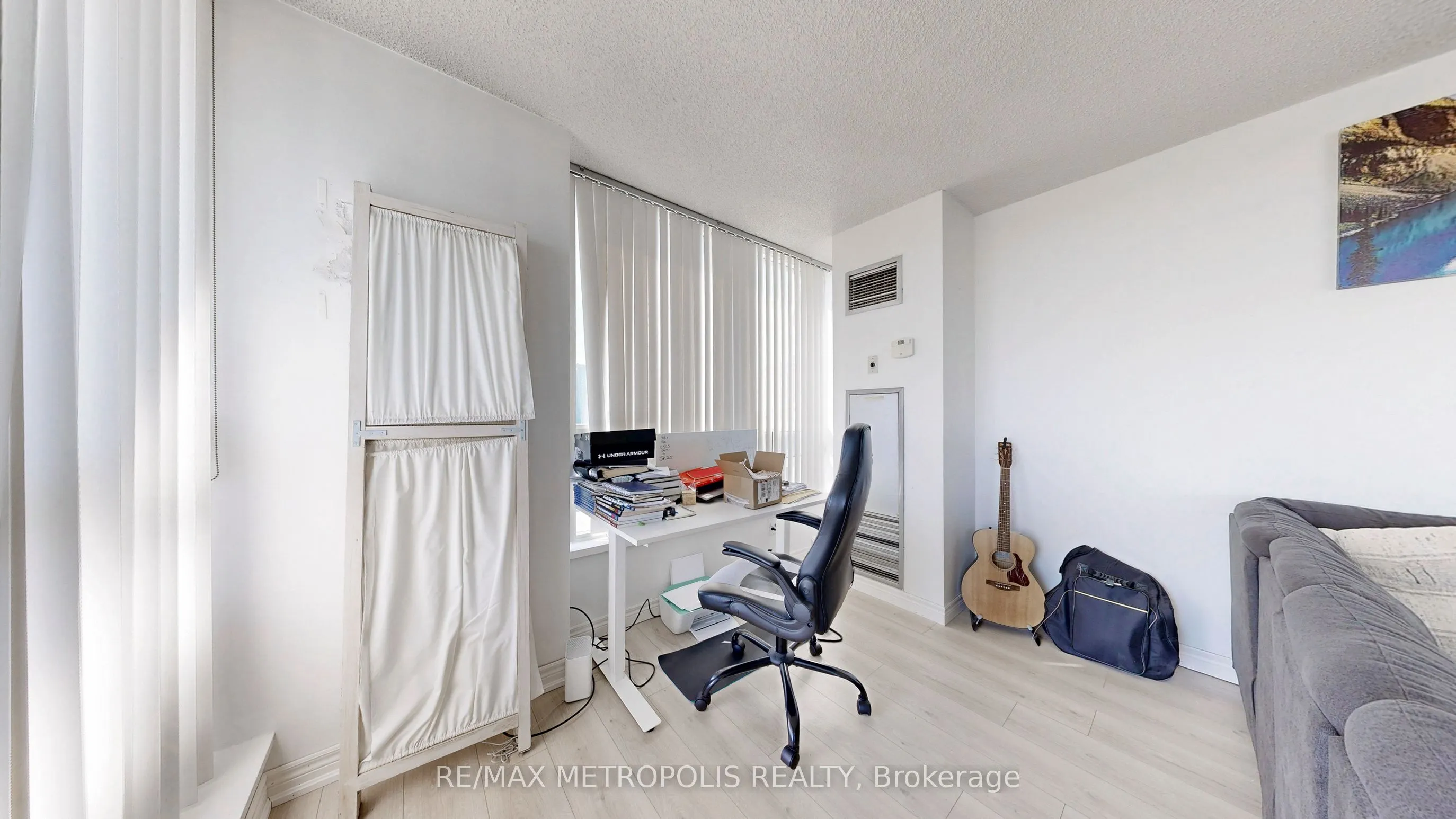 75 King Street E, #1512