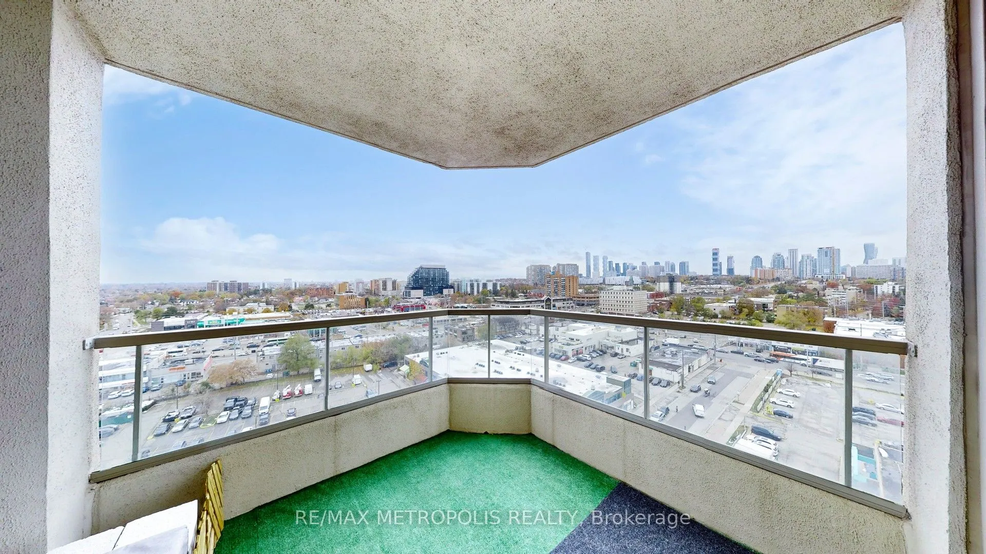 75 King Street E #1512