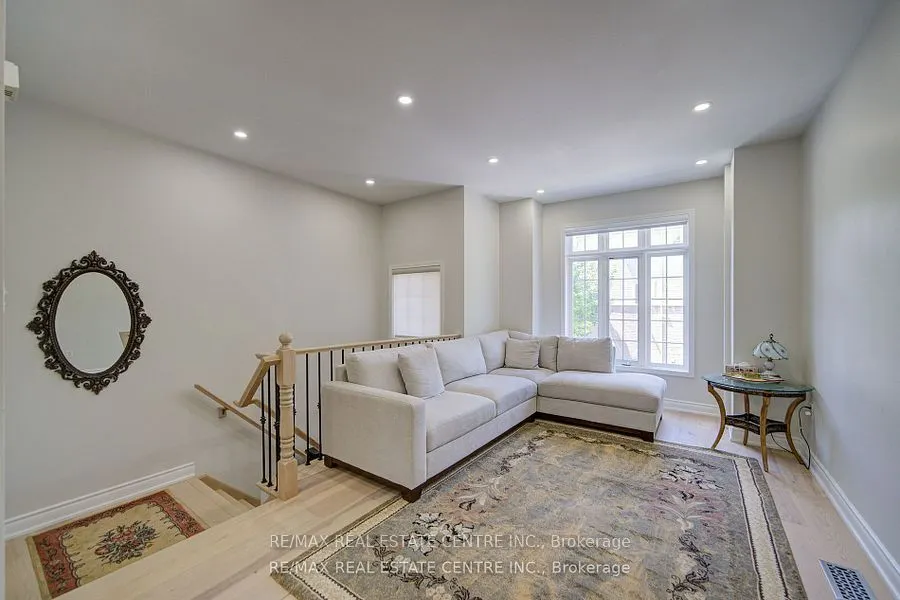 280 Hillcrest Avenue, #19