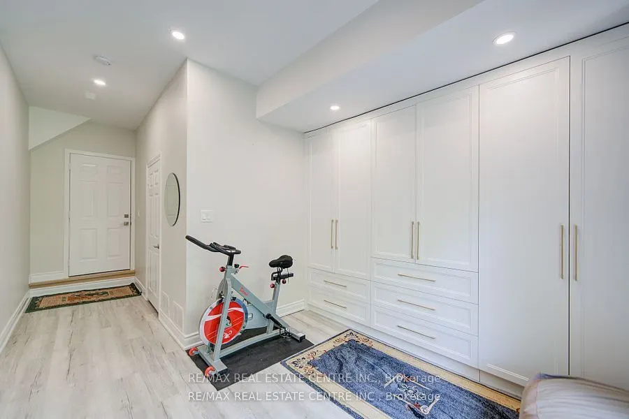 280 Hillcrest Avenue, #19