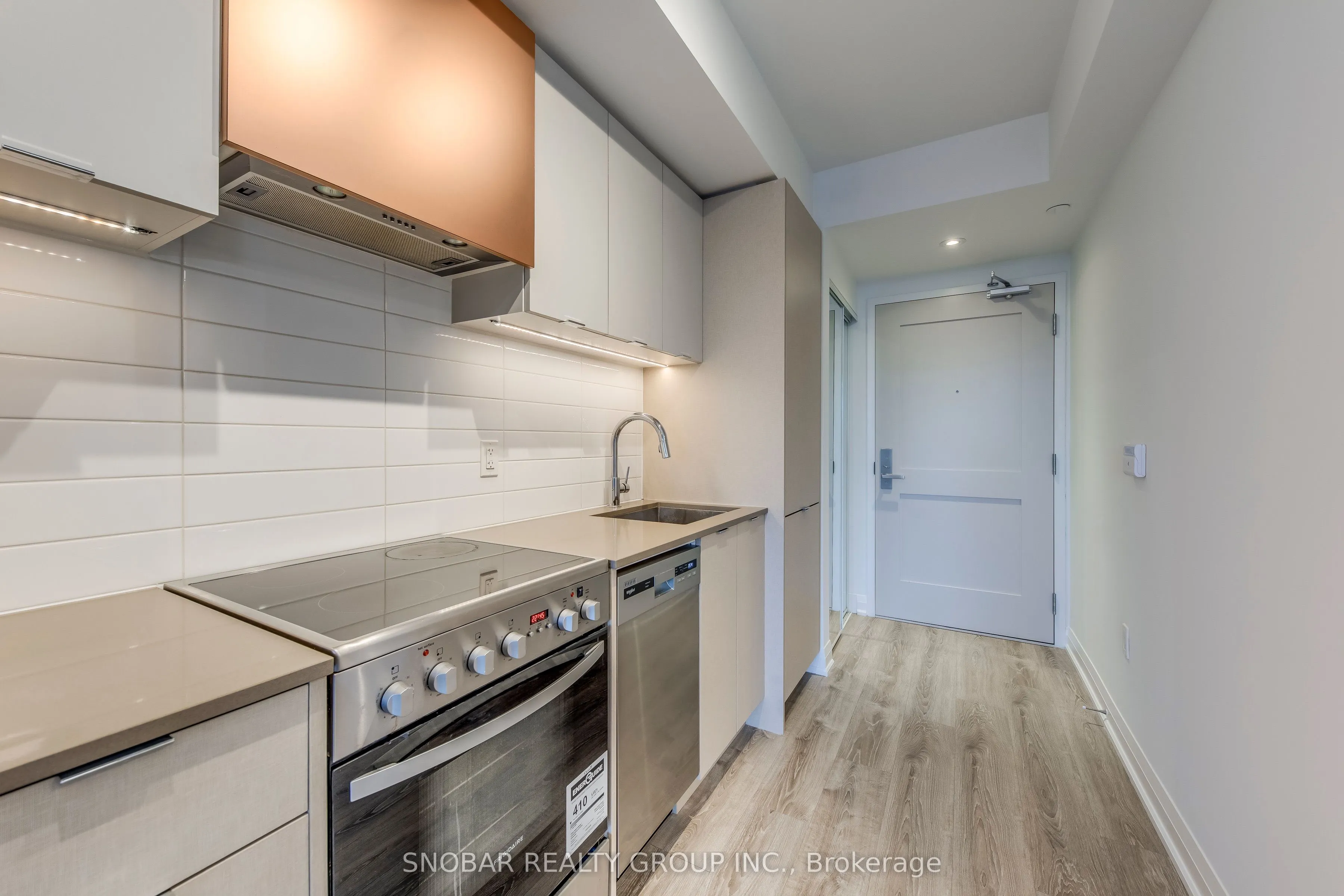 10 Gibbs Road, #501