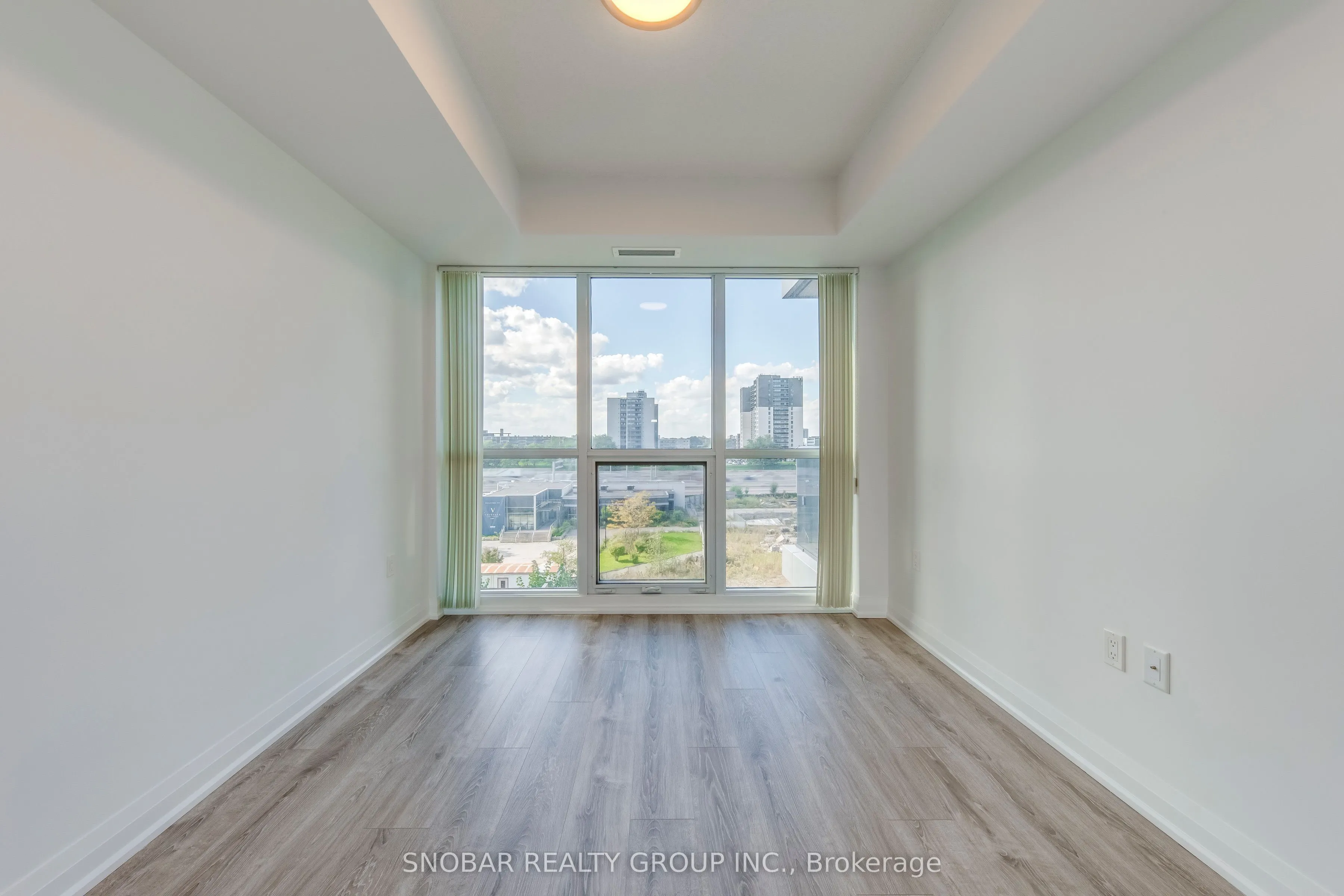 10 Gibbs Road, #501