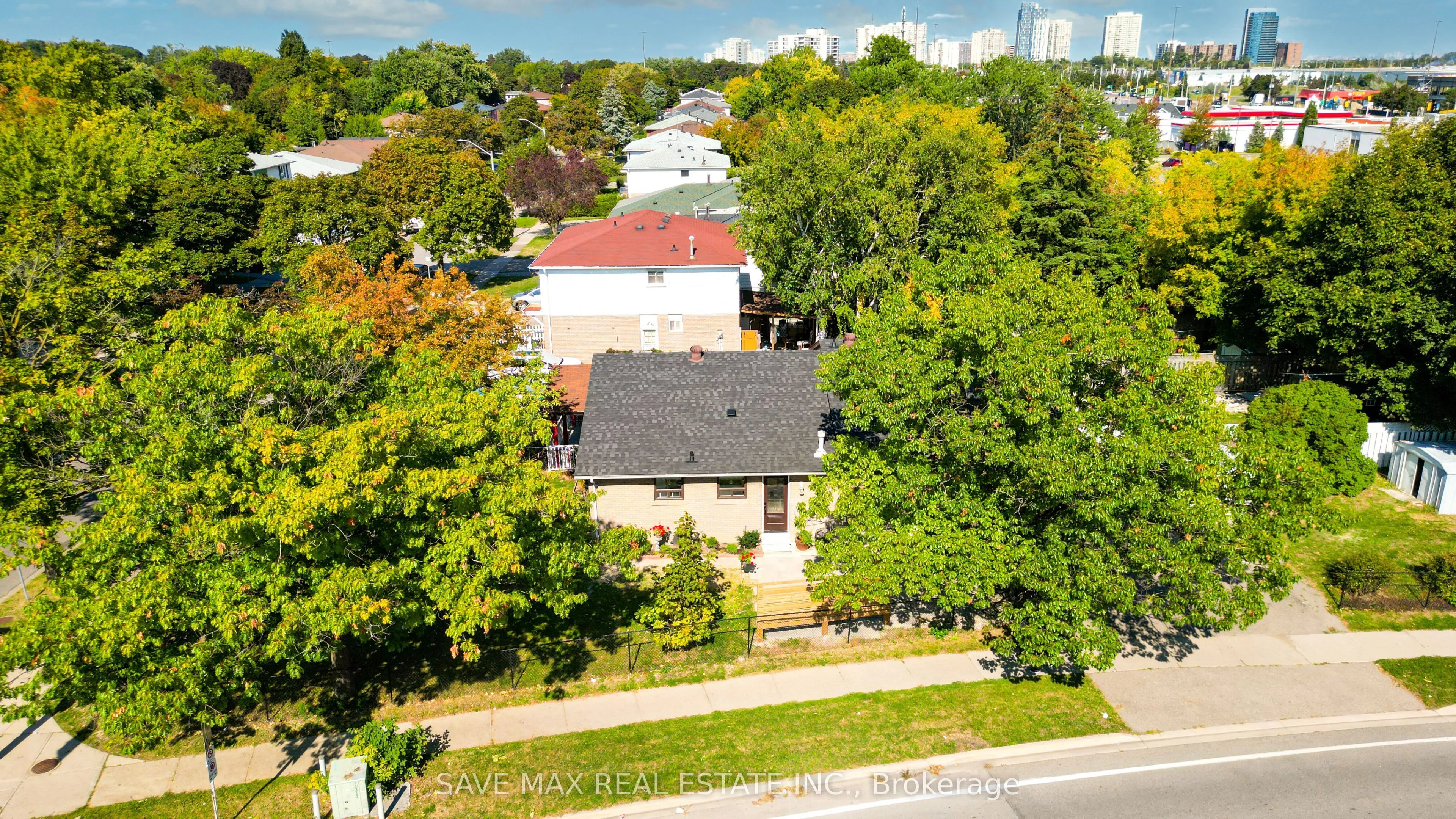 93 Archdekin Drive