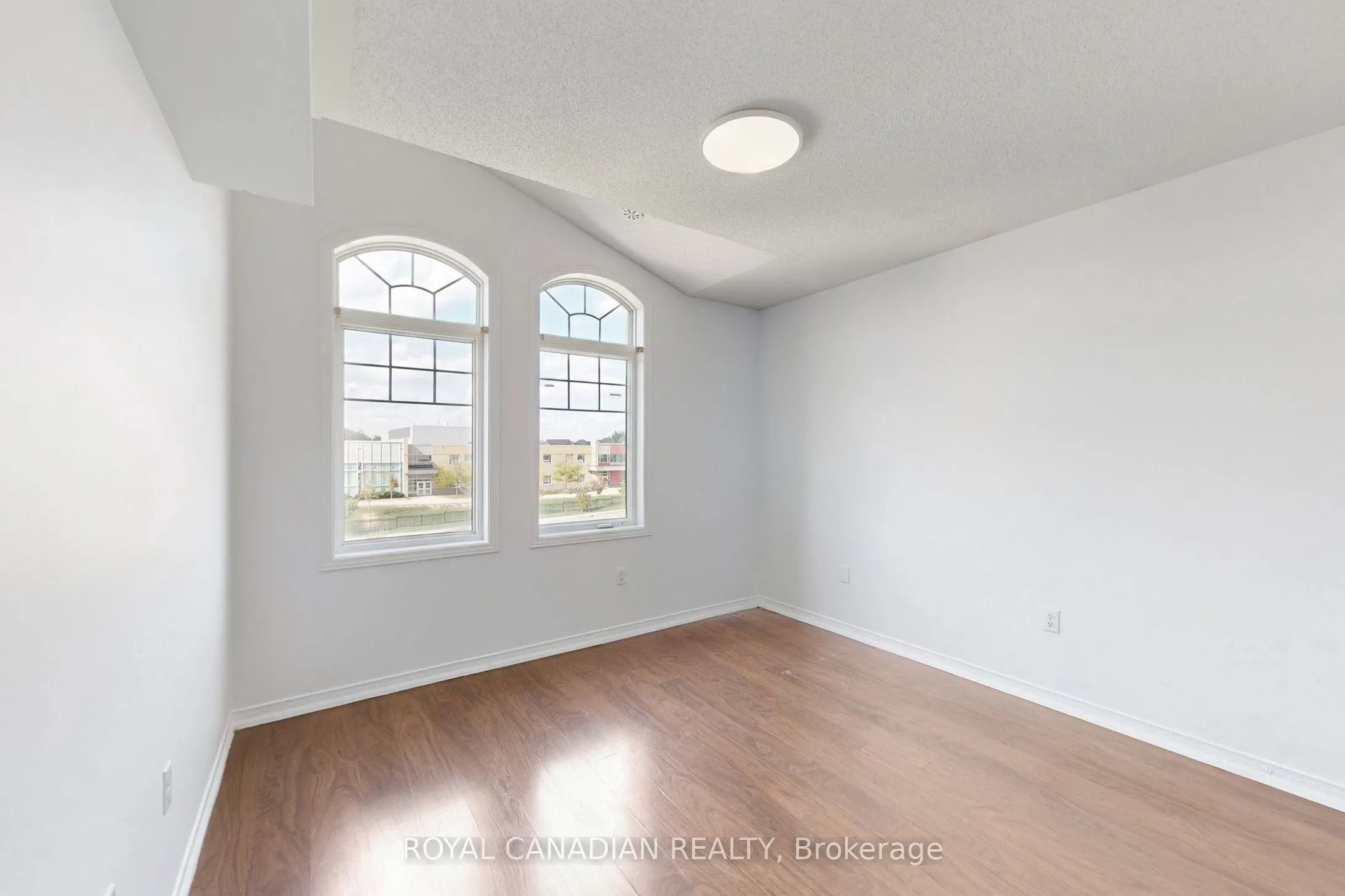 54 Chesterwood Crescent