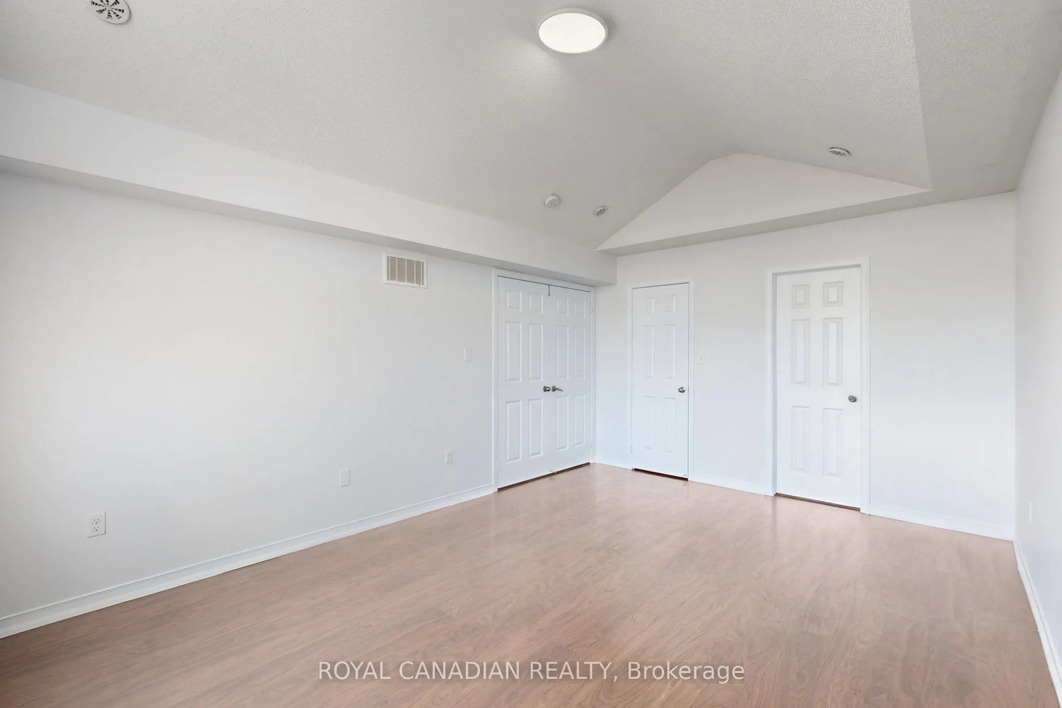 54 Chesterwood Crescent