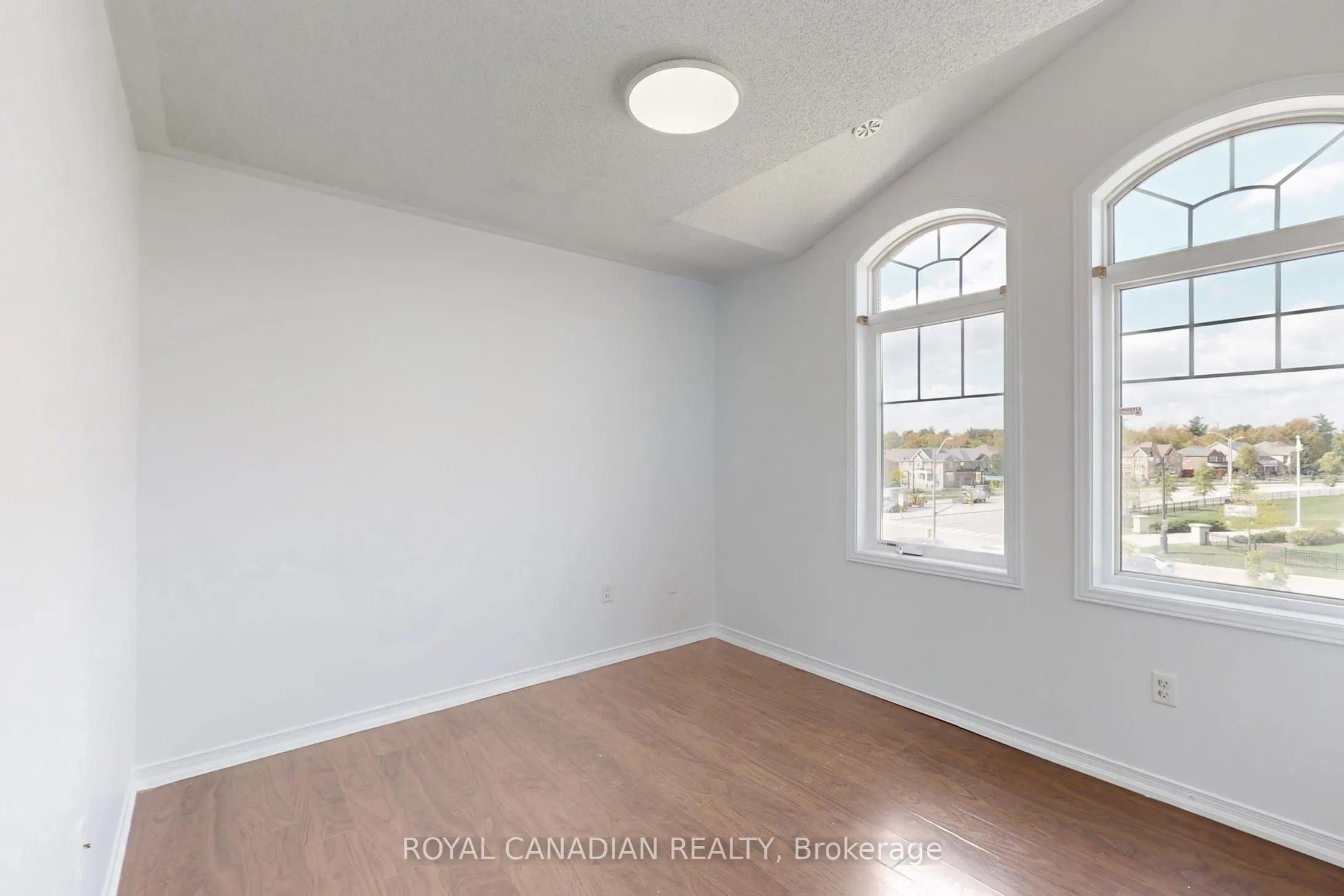 54 Chesterwood Crescent