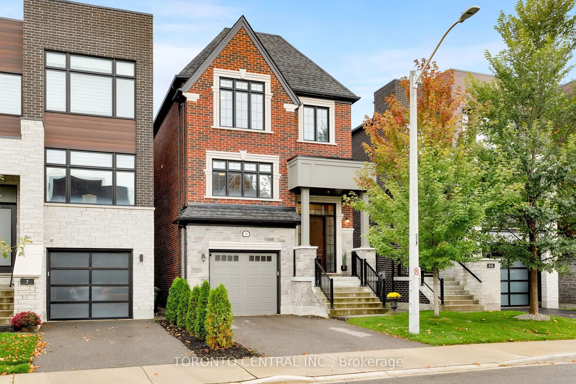 9 Chimney Swift Court