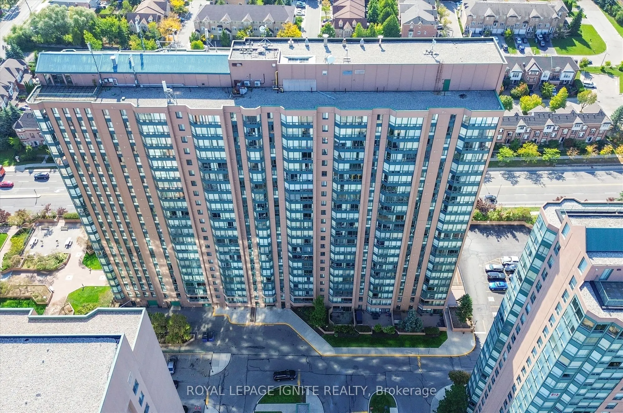 155 Hillcrest Avenue, #402