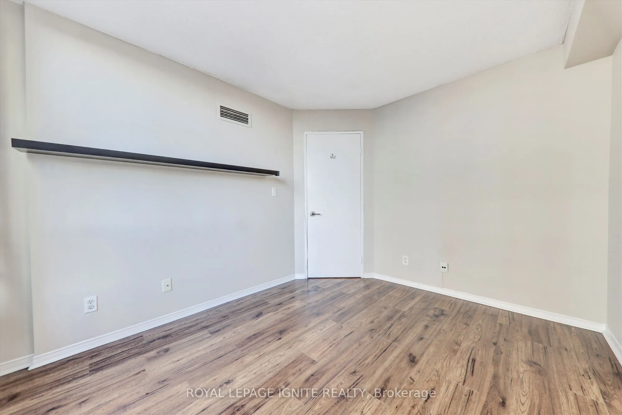 155 Hillcrest Avenue, #402