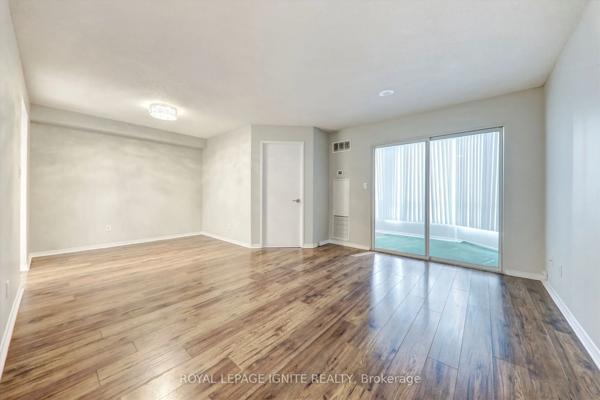 155 Hillcrest Avenue, #402