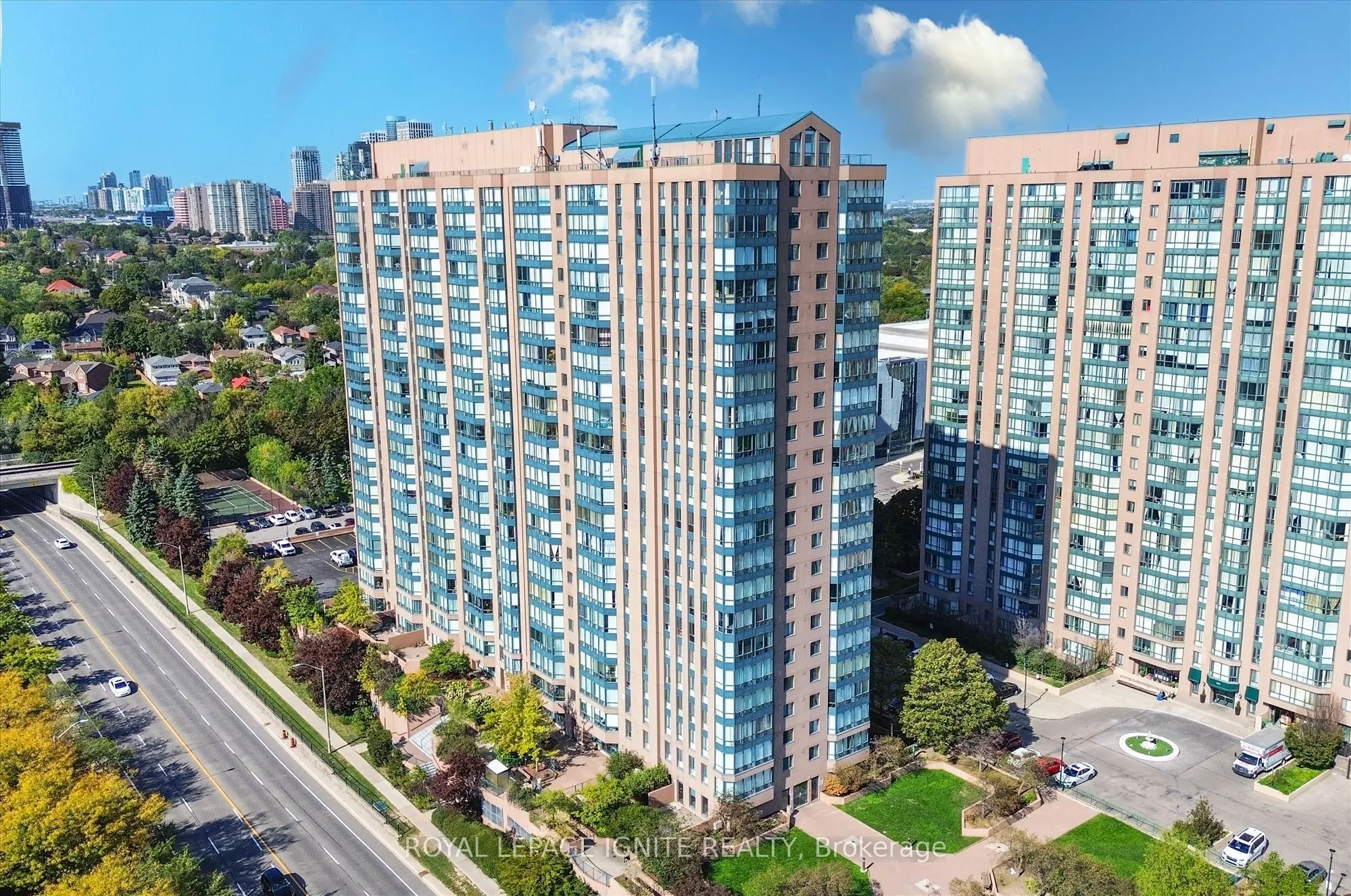 155 Hillcrest Avenue, #402