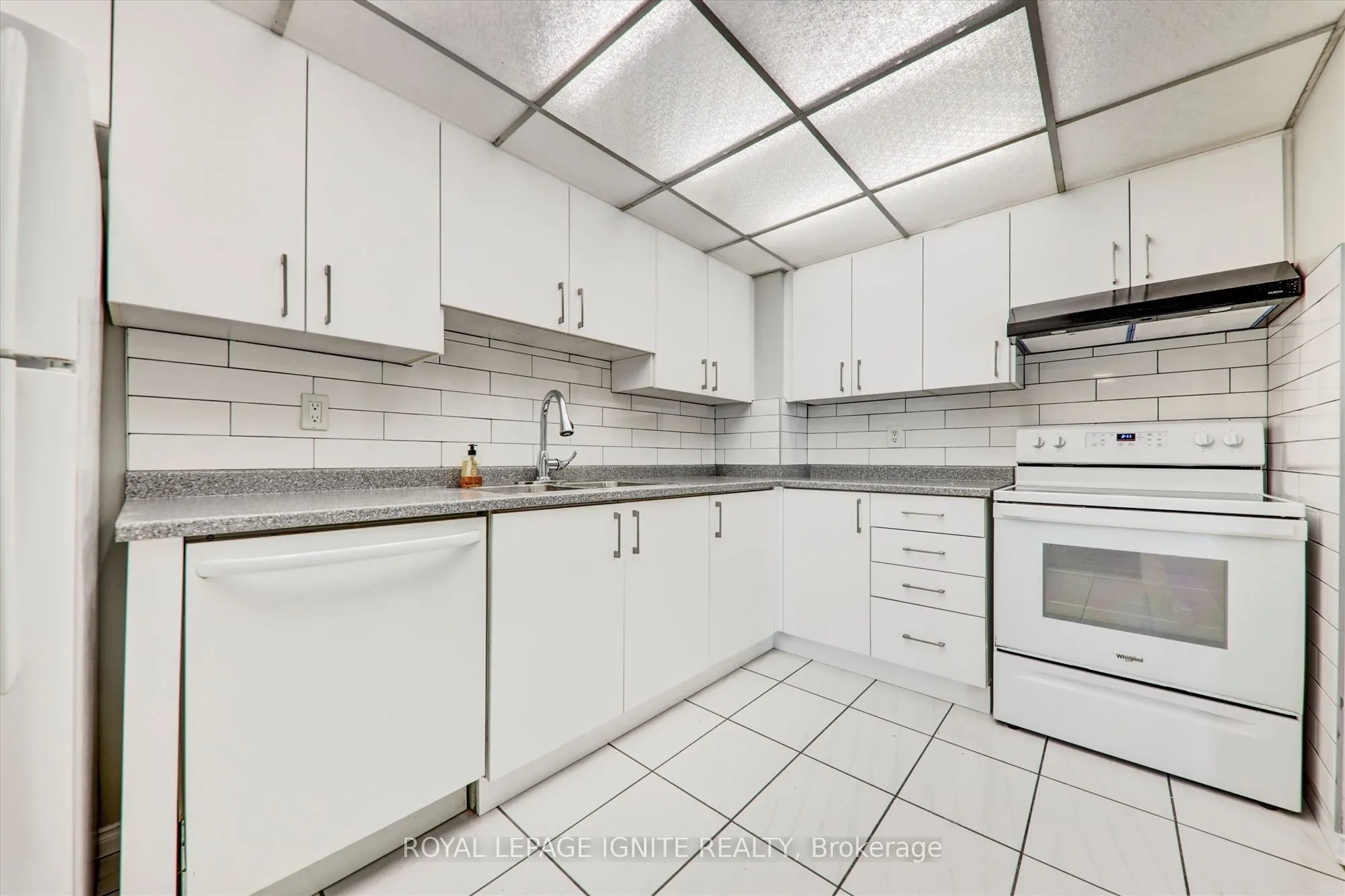 155 Hillcrest Avenue, #402