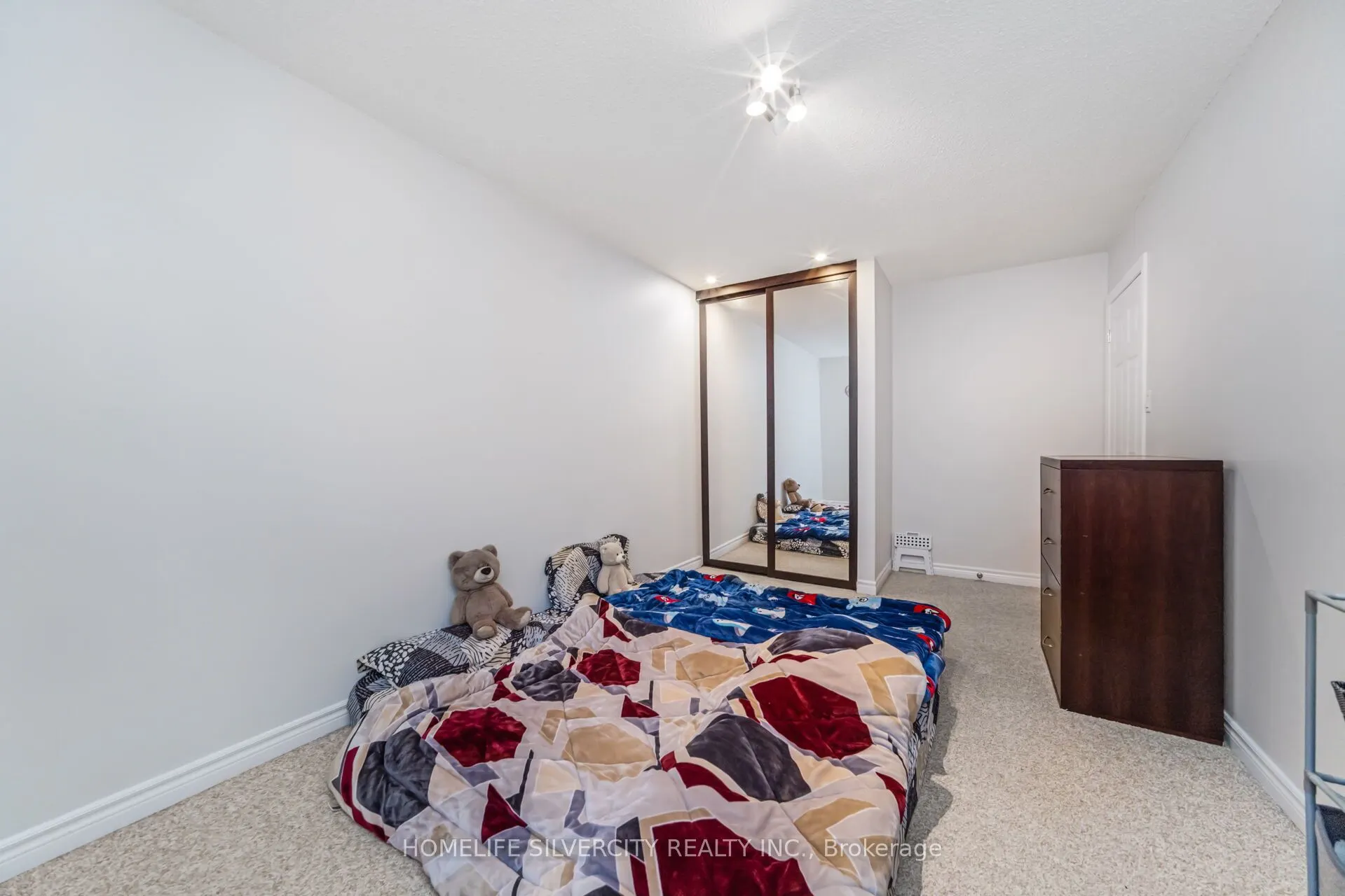 23 Judith Crescent