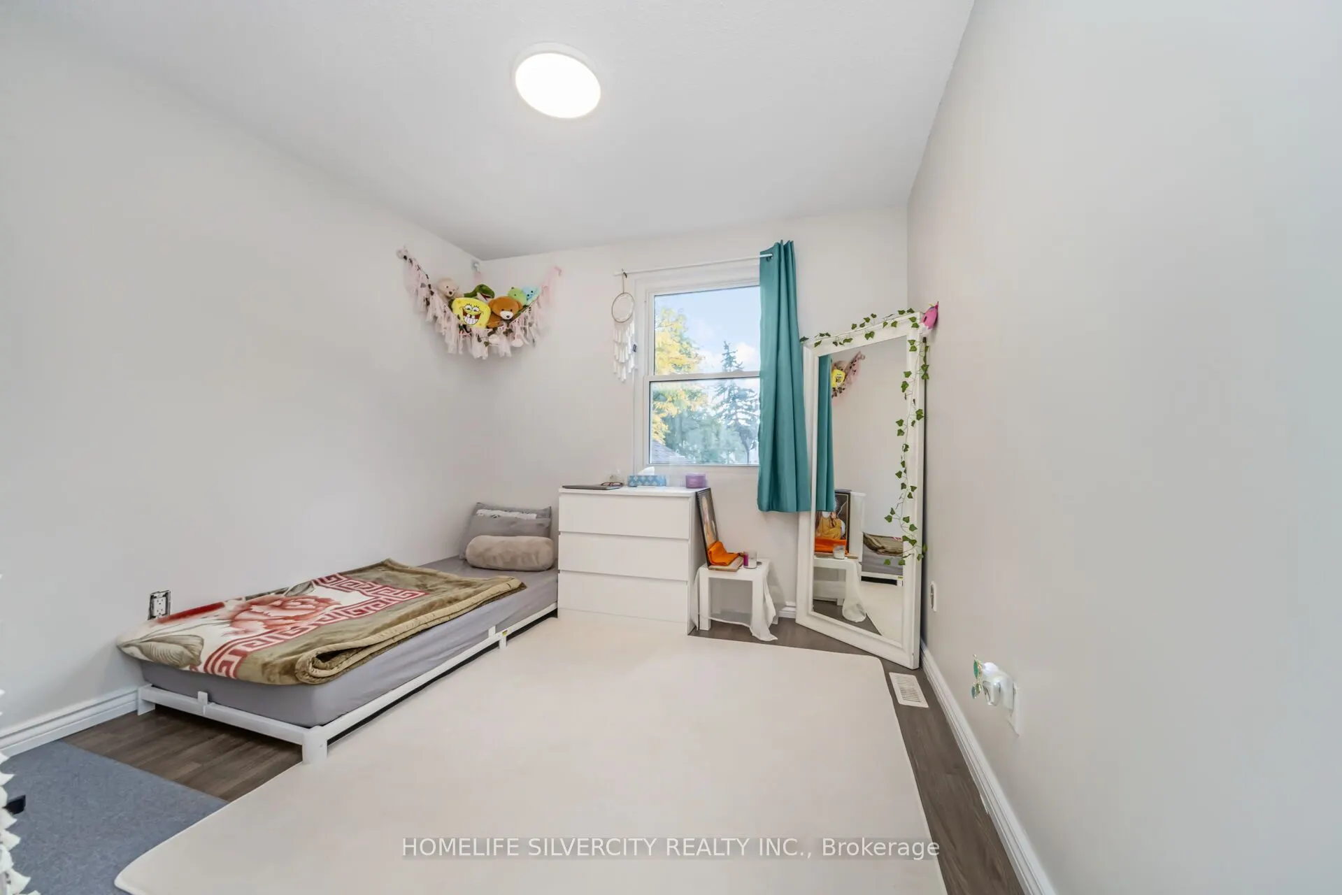23 Judith Crescent
