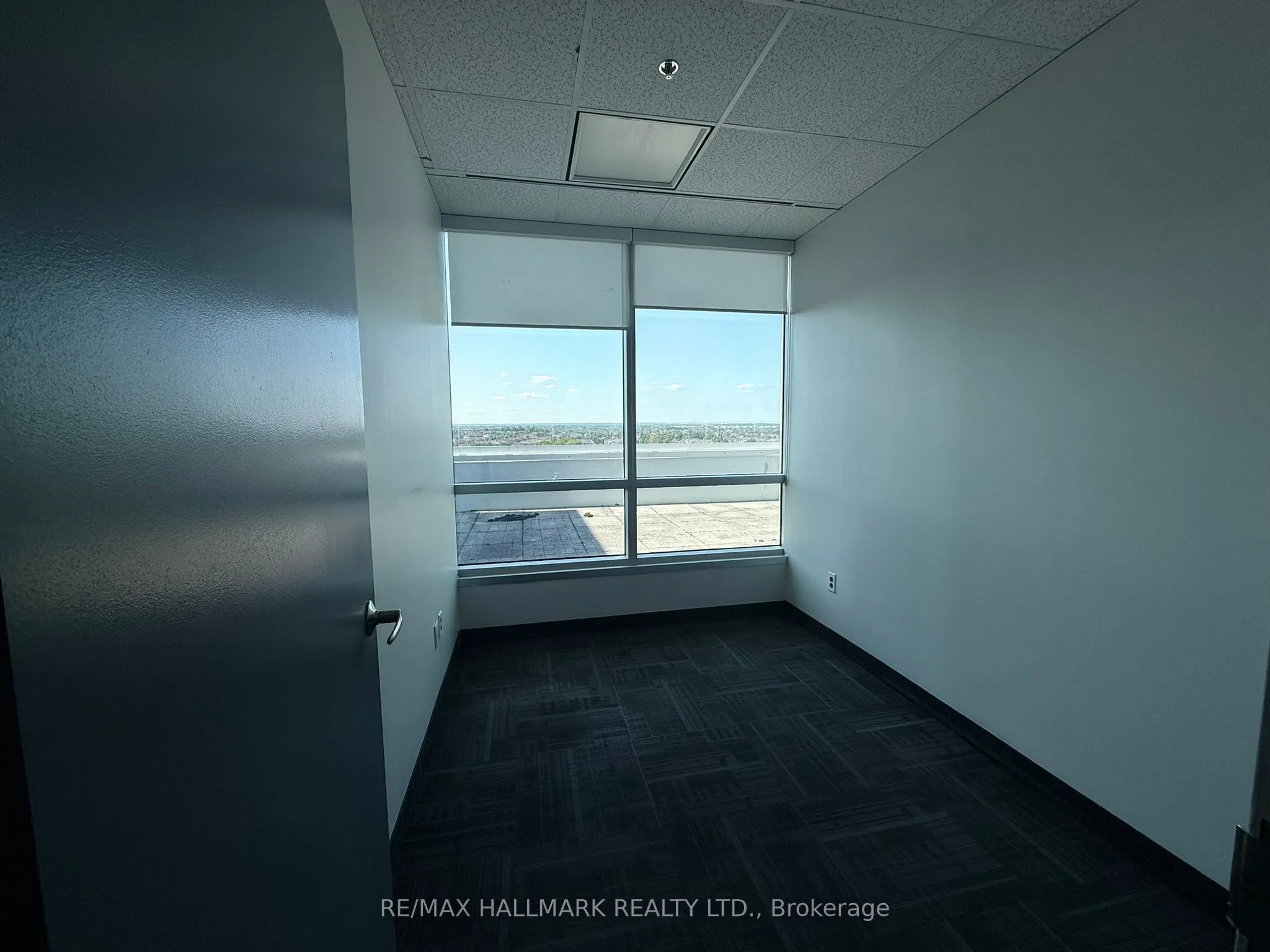 2250 Bovaird Drive E, #615