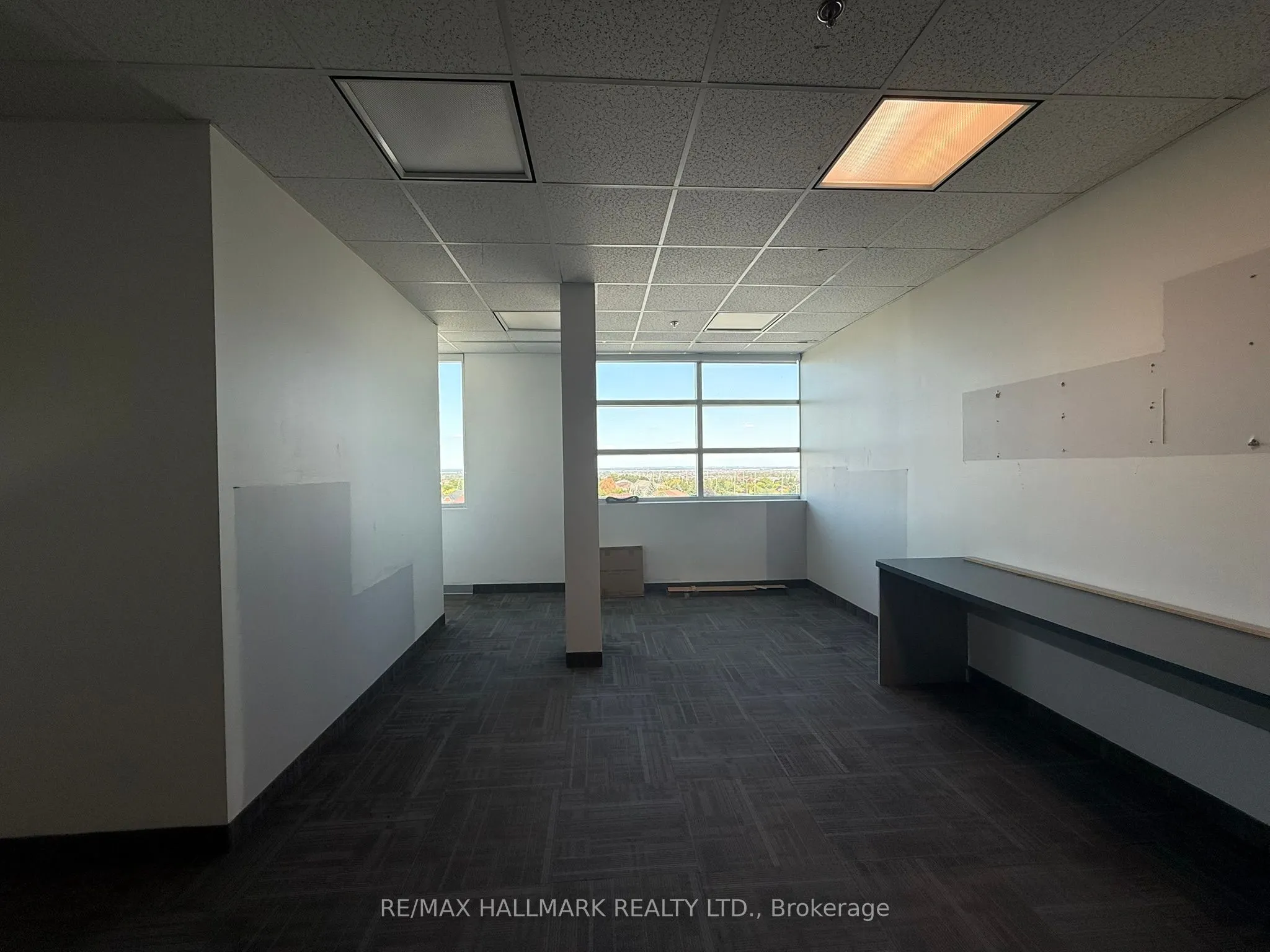 2250 Bovaird Drive E, #615