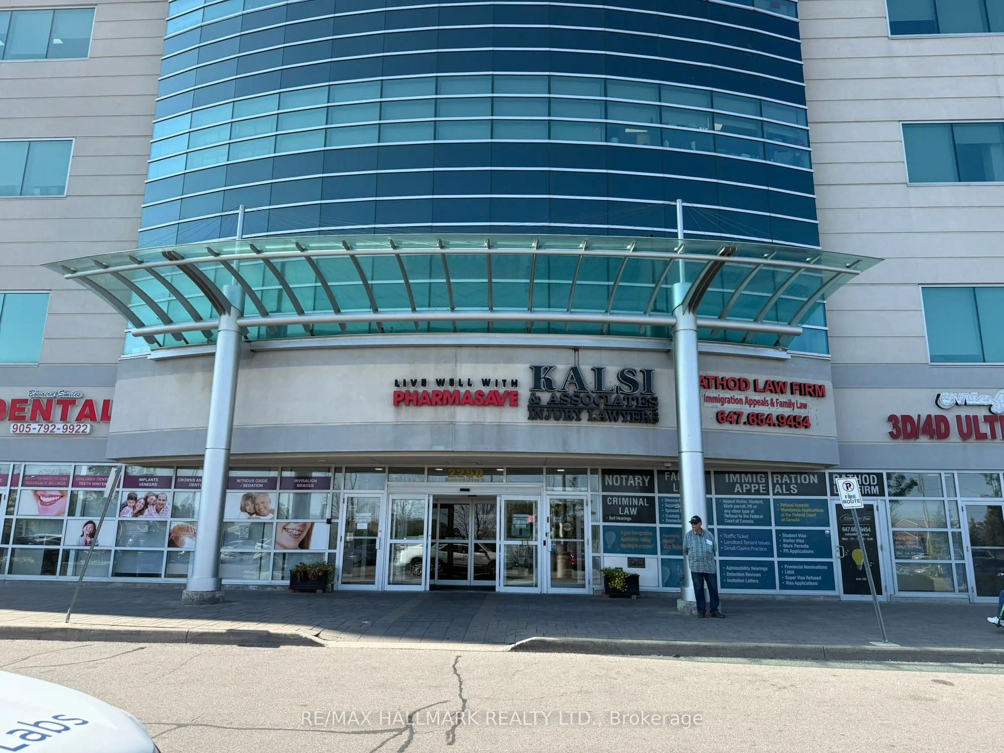 2250 Bovaird Drive E, #615