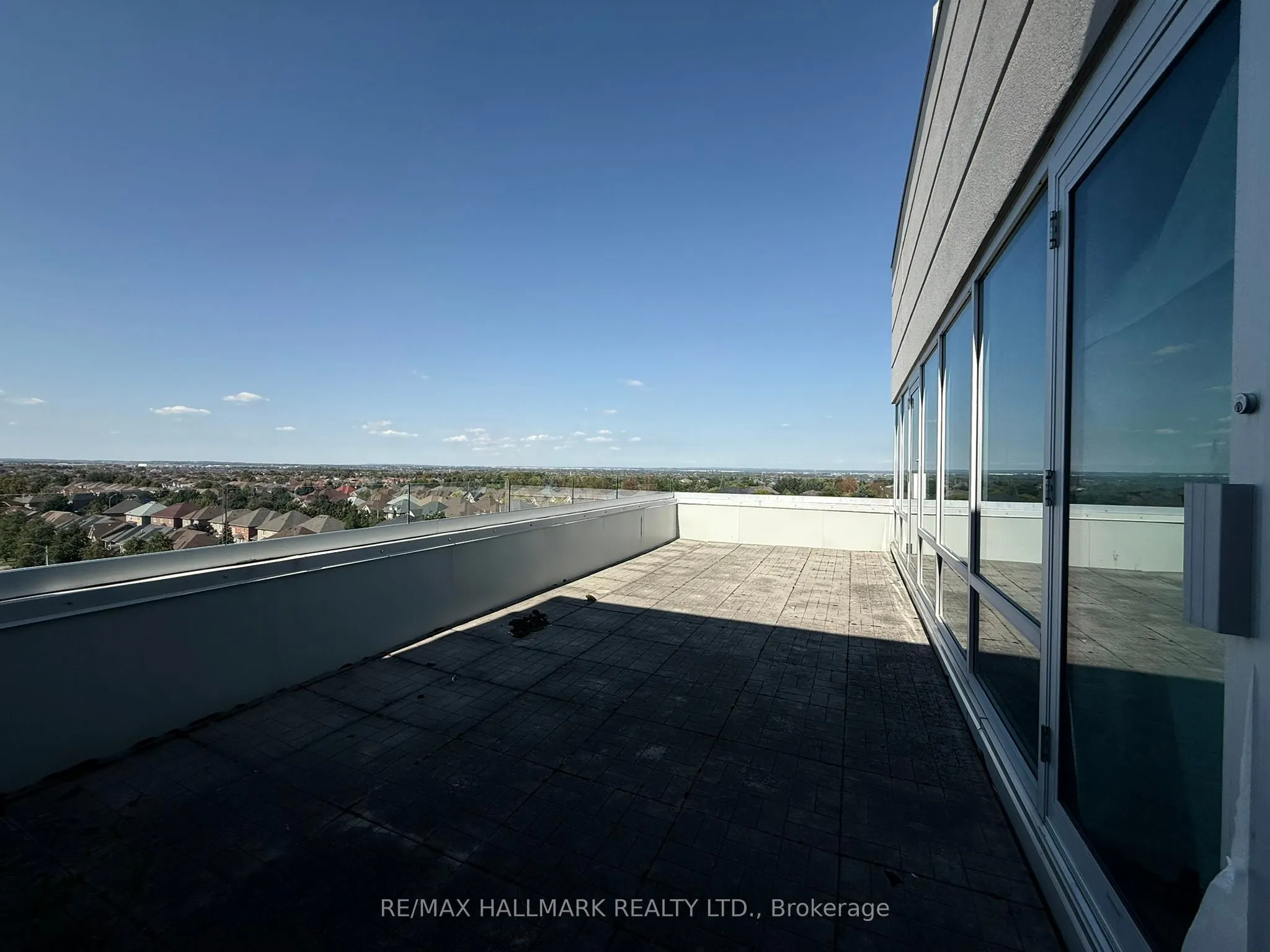 2250 Bovaird Drive E, #615