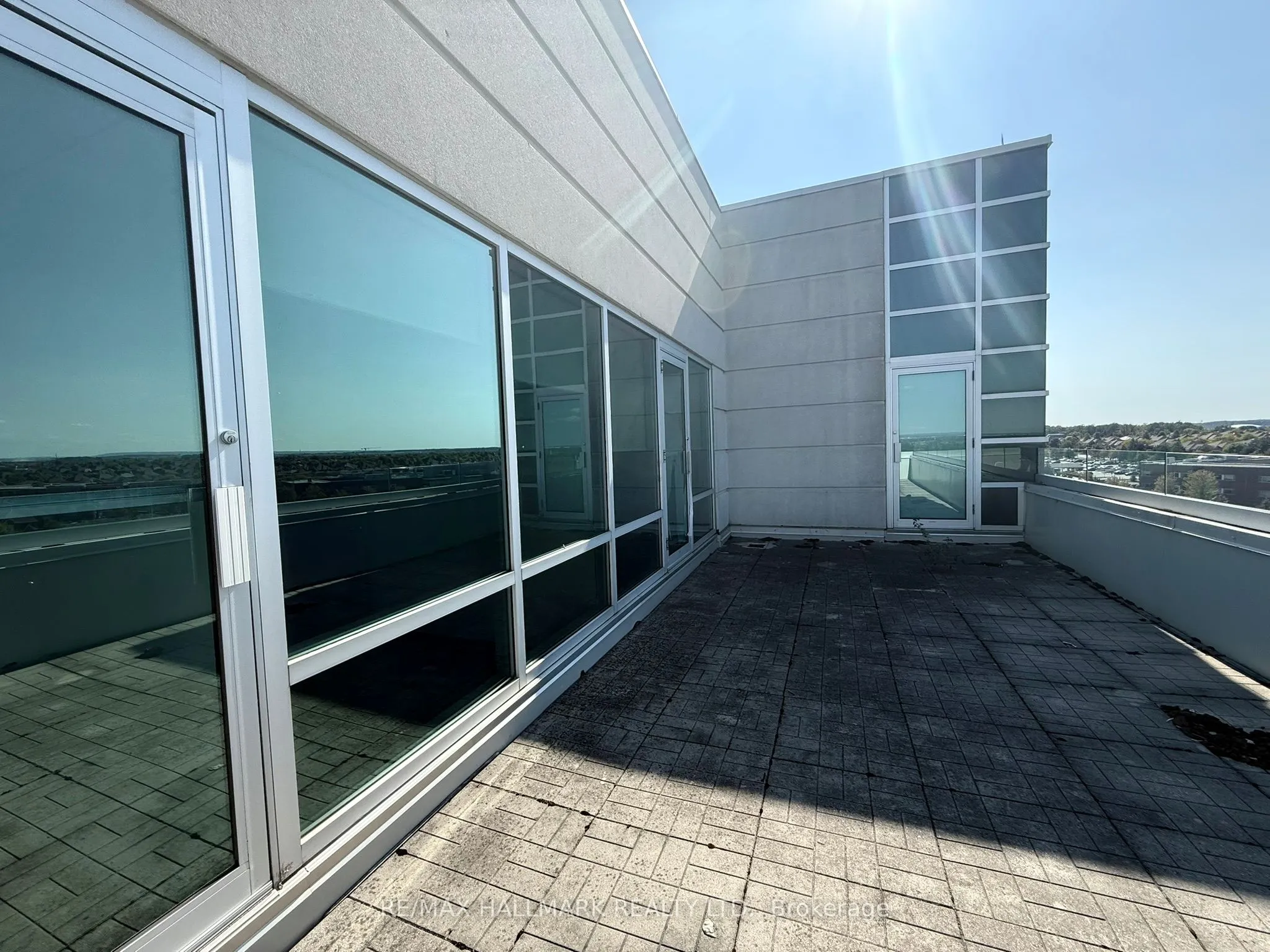 2250 Bovaird Drive E, #615