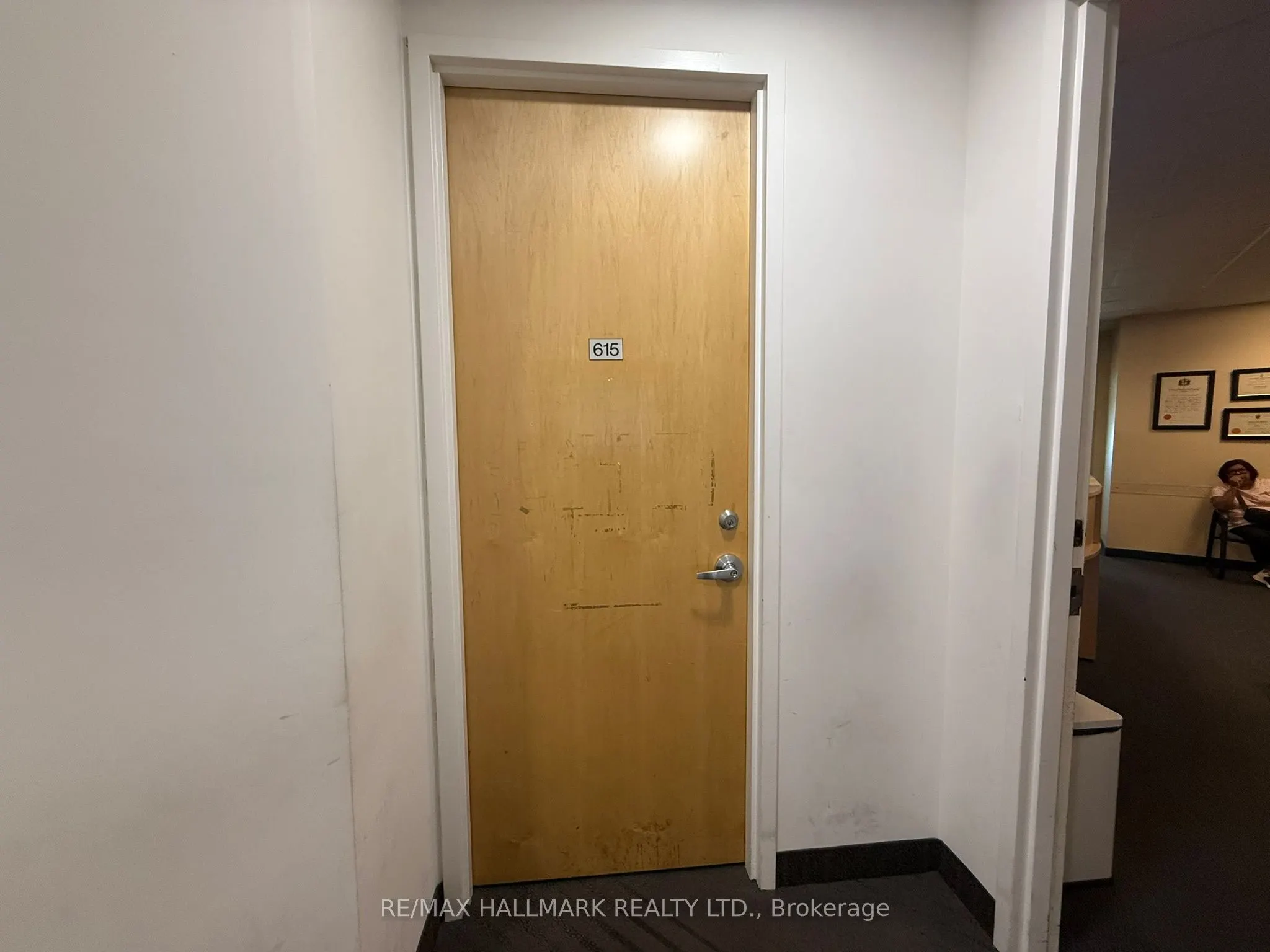 2250 Bovaird Drive E, #615