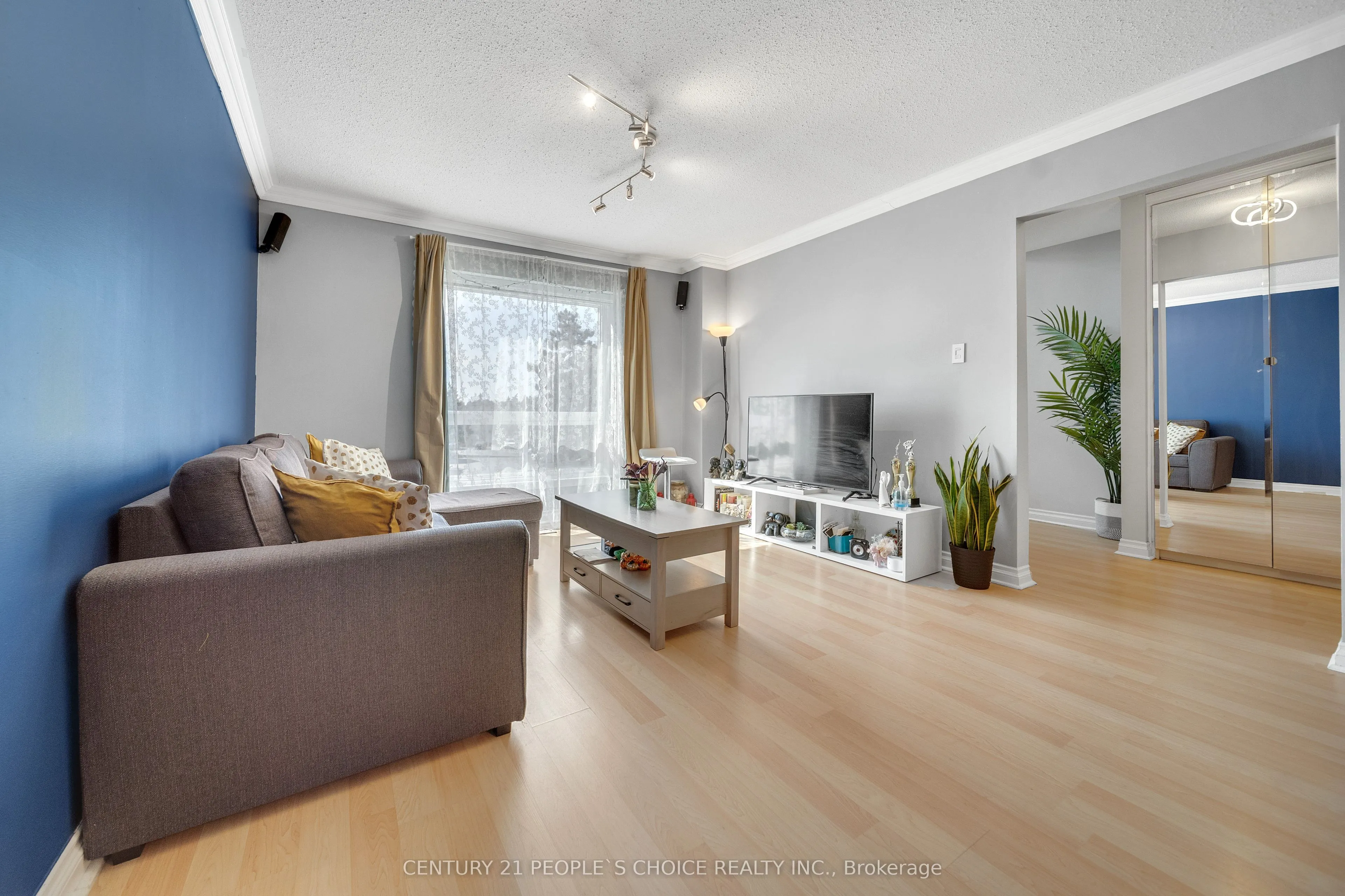51 Mcmullen Crescent, #51