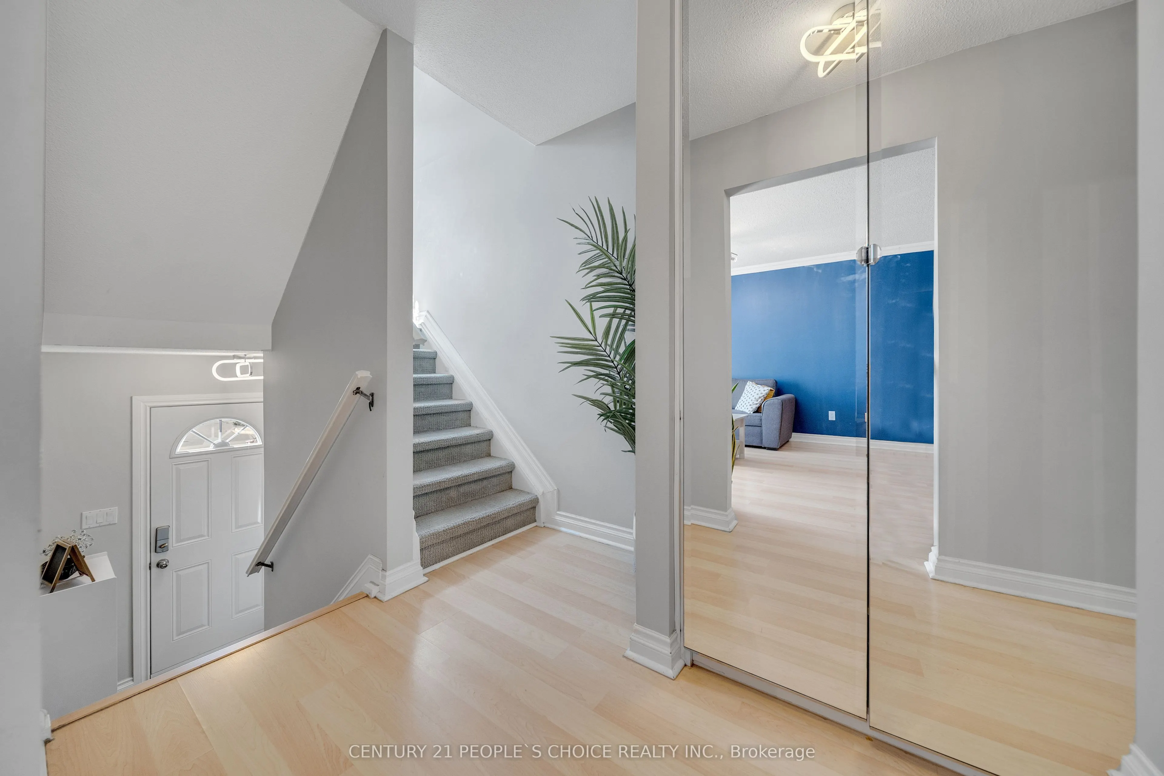 51 Mcmullen Crescent, #51