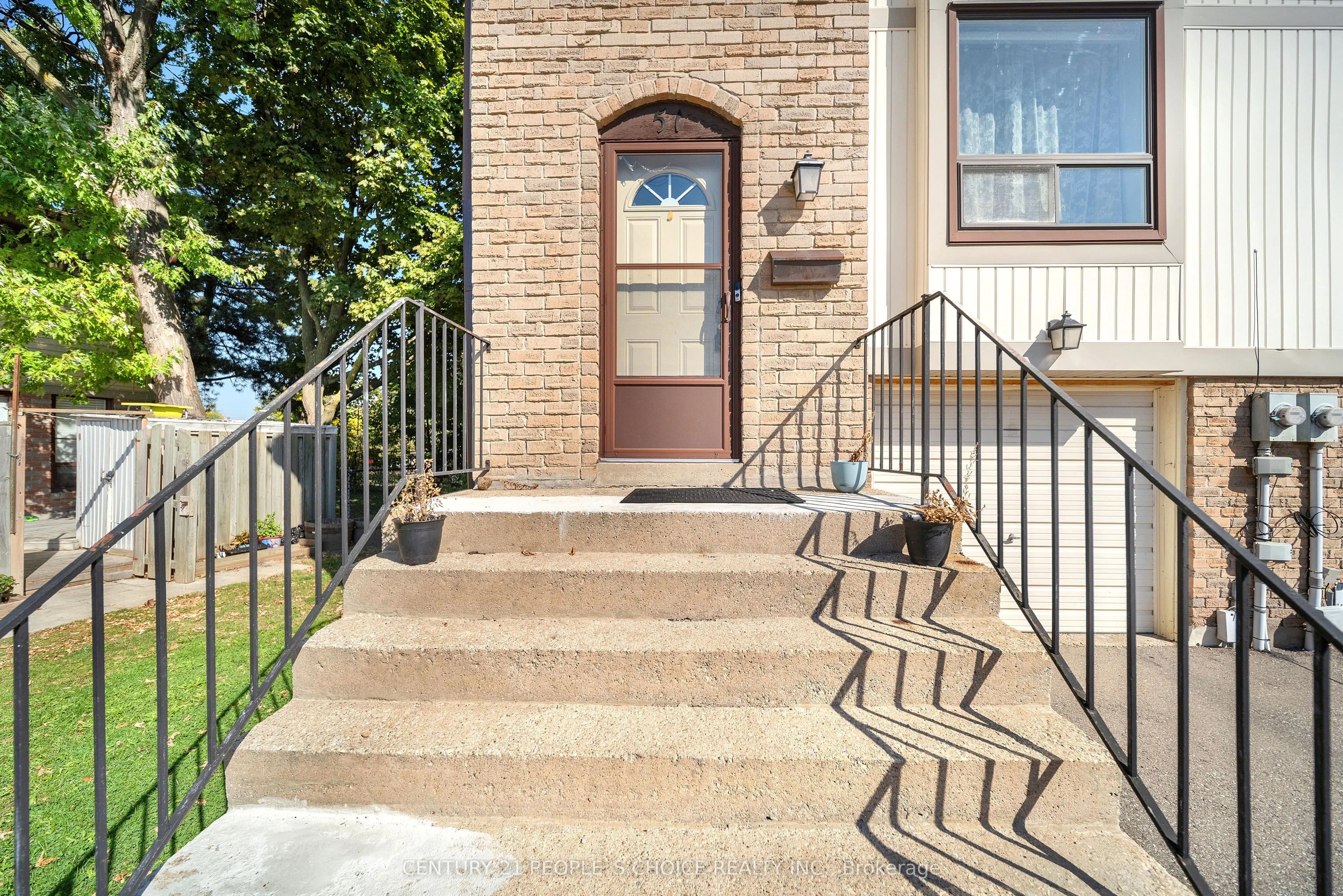 51 Mcmullen Crescent, #51