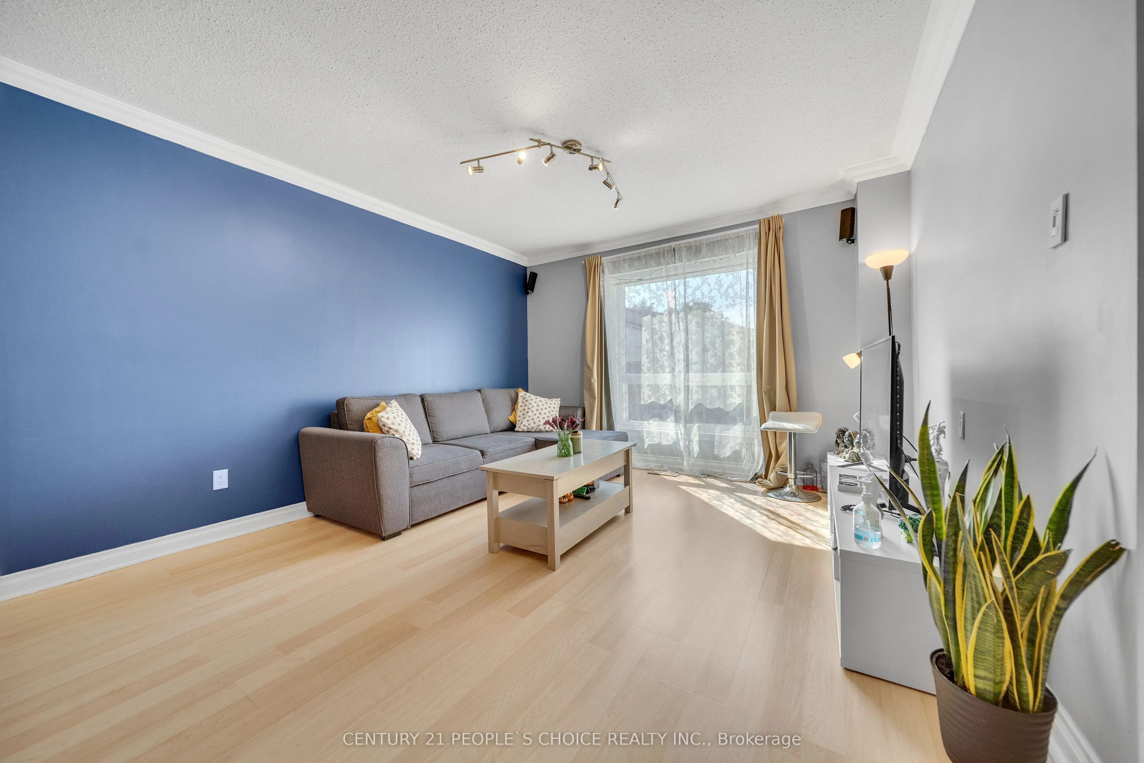 51 Mcmullen Crescent, #51