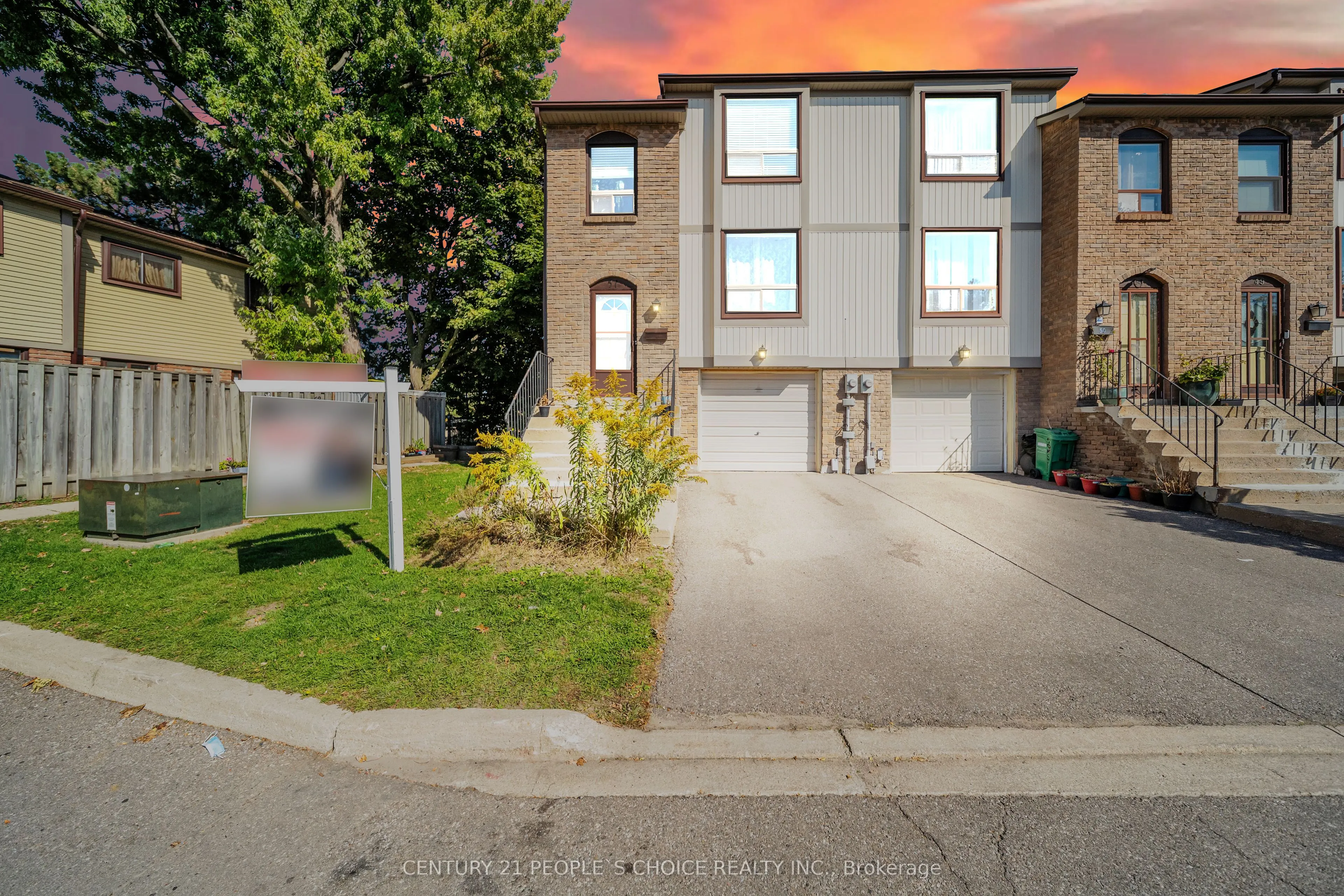 51 Mcmullen Crescent, #51